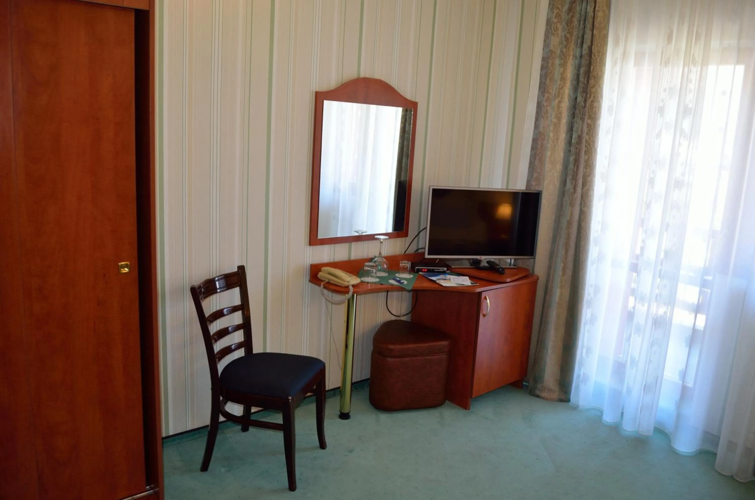 Photo of the whole room in Hotel Rusu