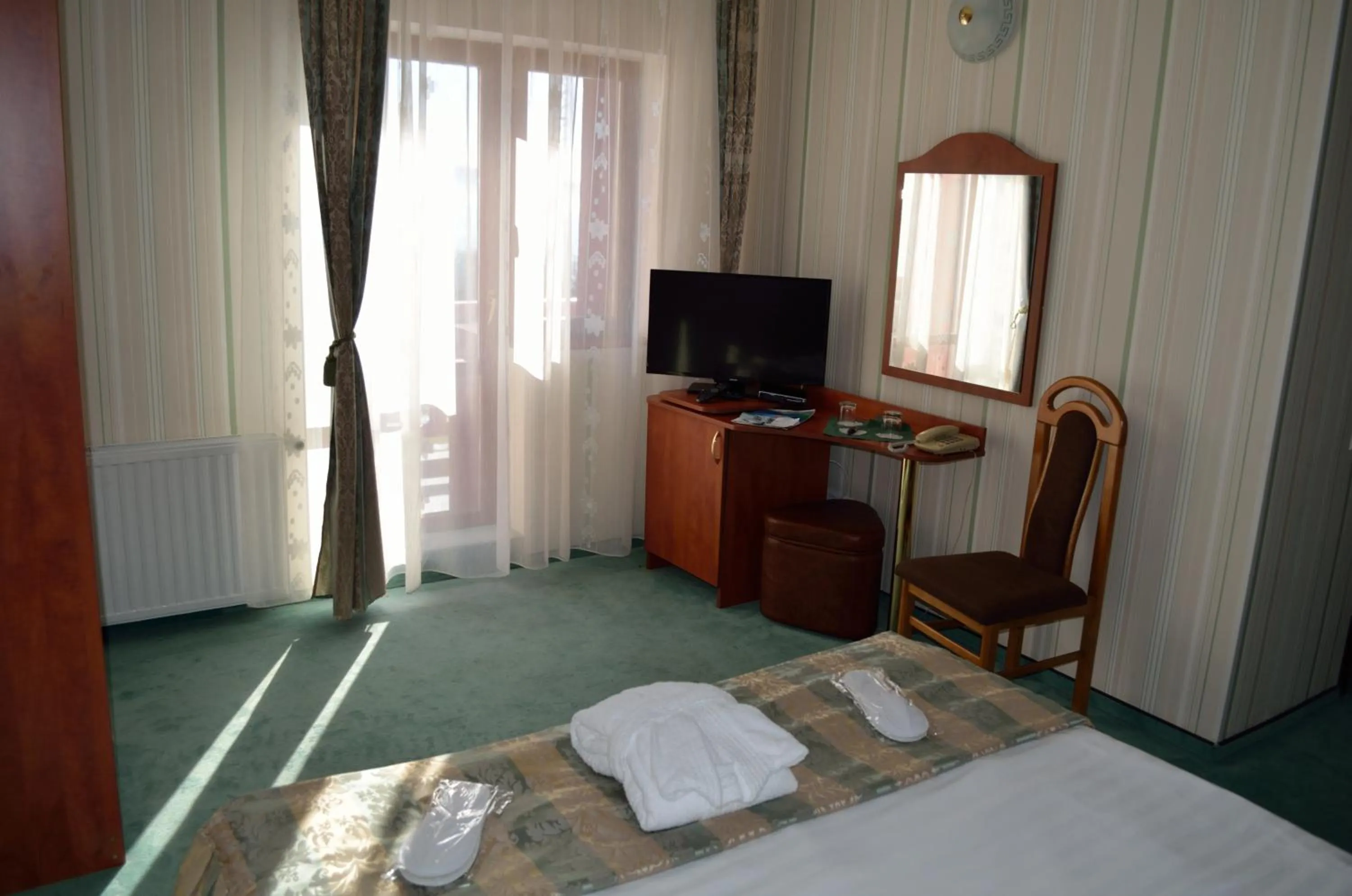 Photo of the whole room, Bed in Hotel Rusu