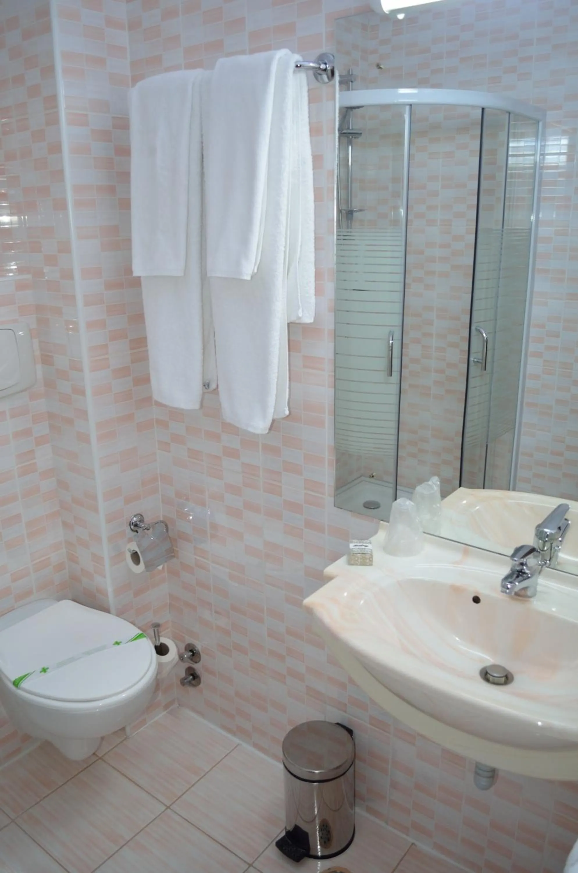 Bathroom in Hotel Rusu