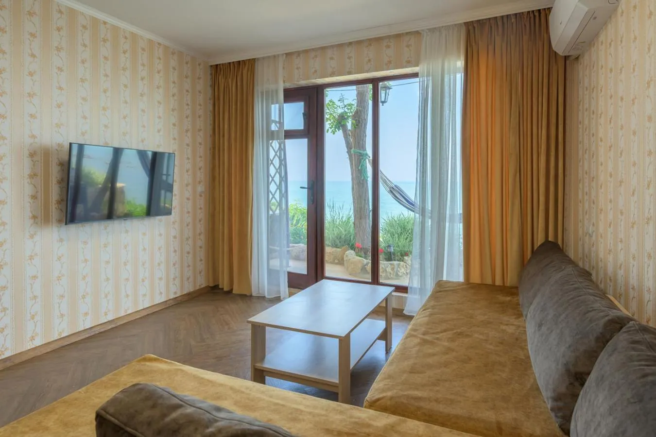 TV and multimedia in Morski Briag Hotel