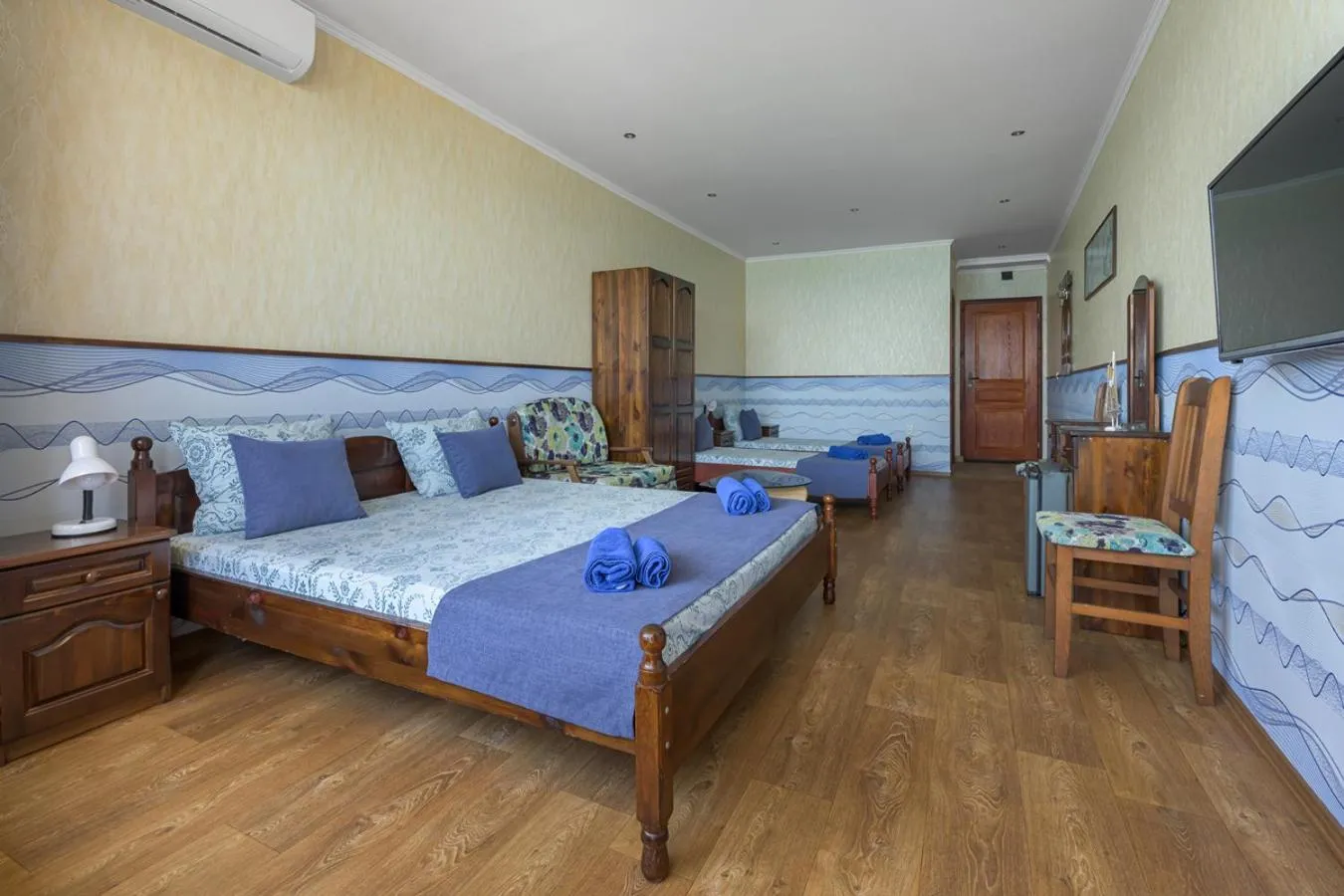 Bed in Morski Briag Hotel