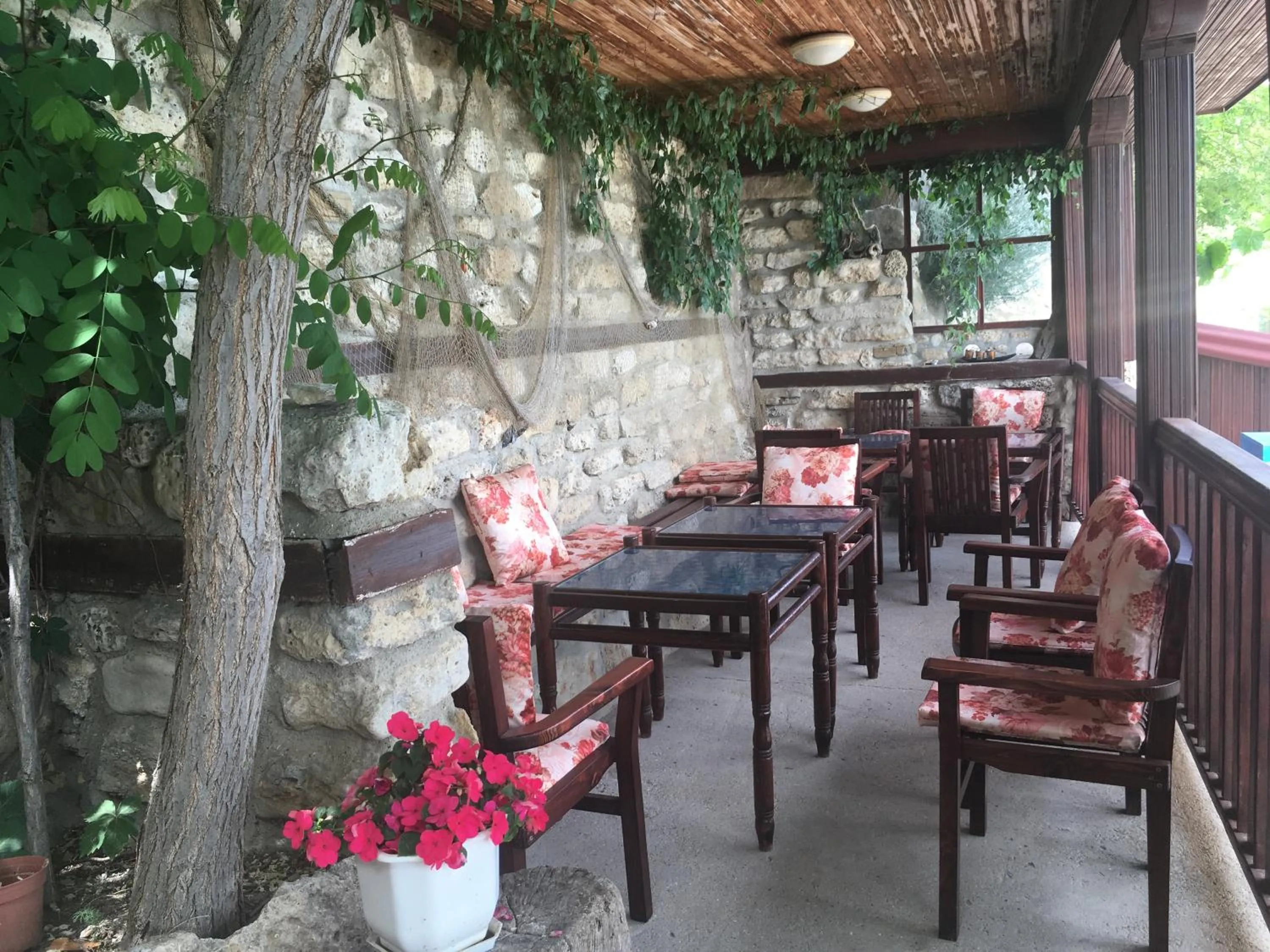 Restaurant/places to eat in Morski Briag Hotel