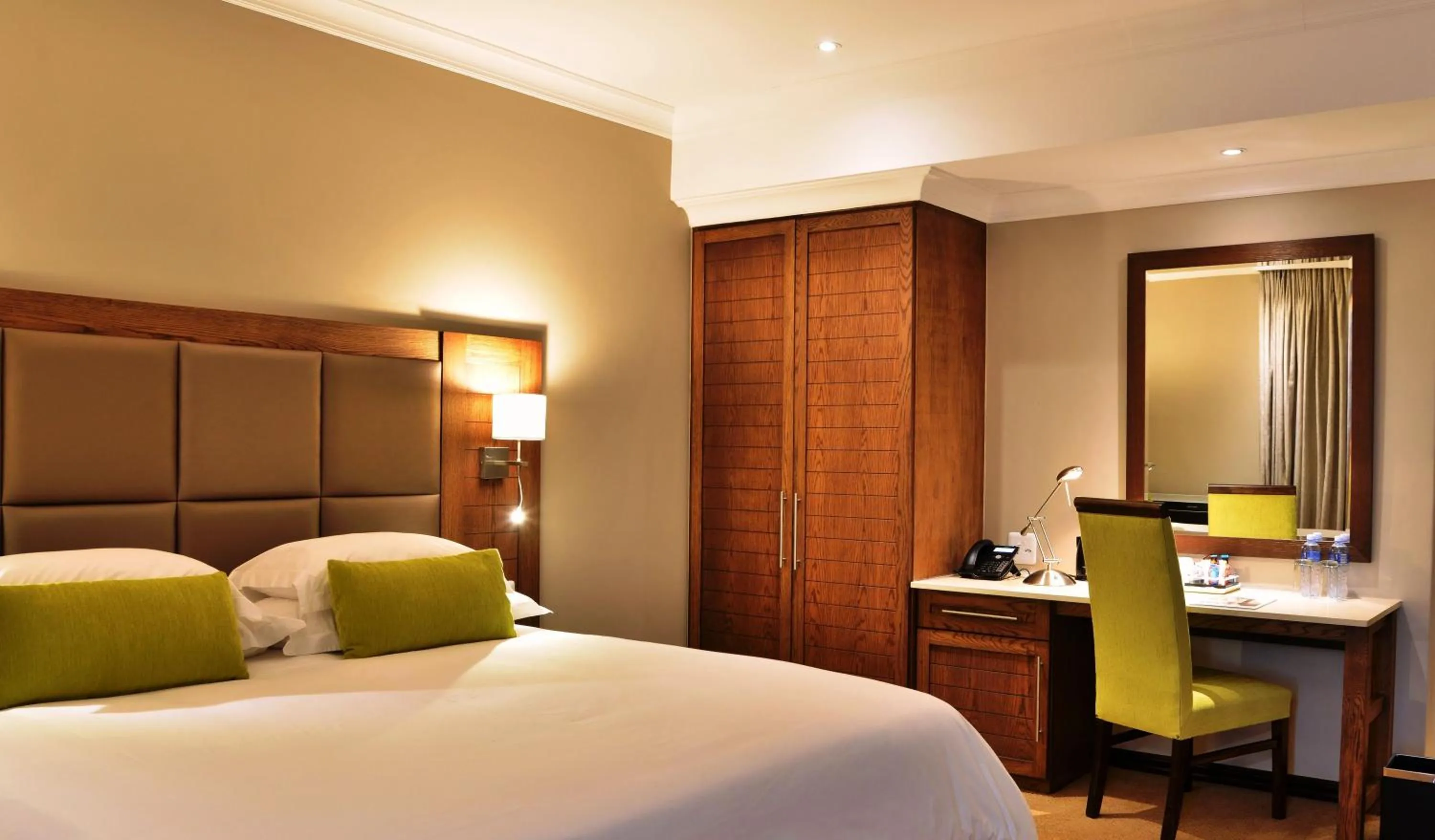 Bedroom, Bed in Premier Resort Sani Pass