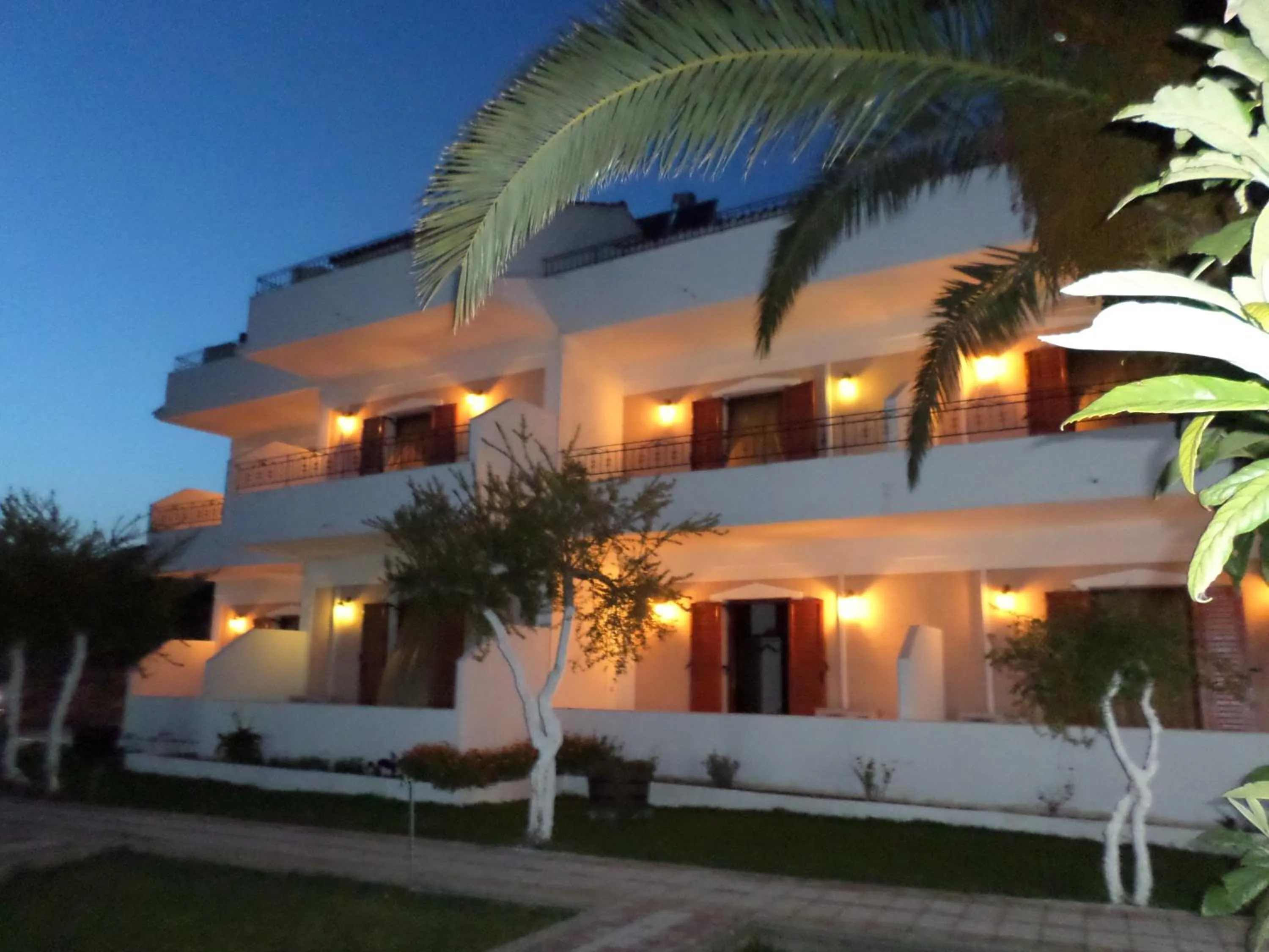 Property building in Ocean Front Studios 77