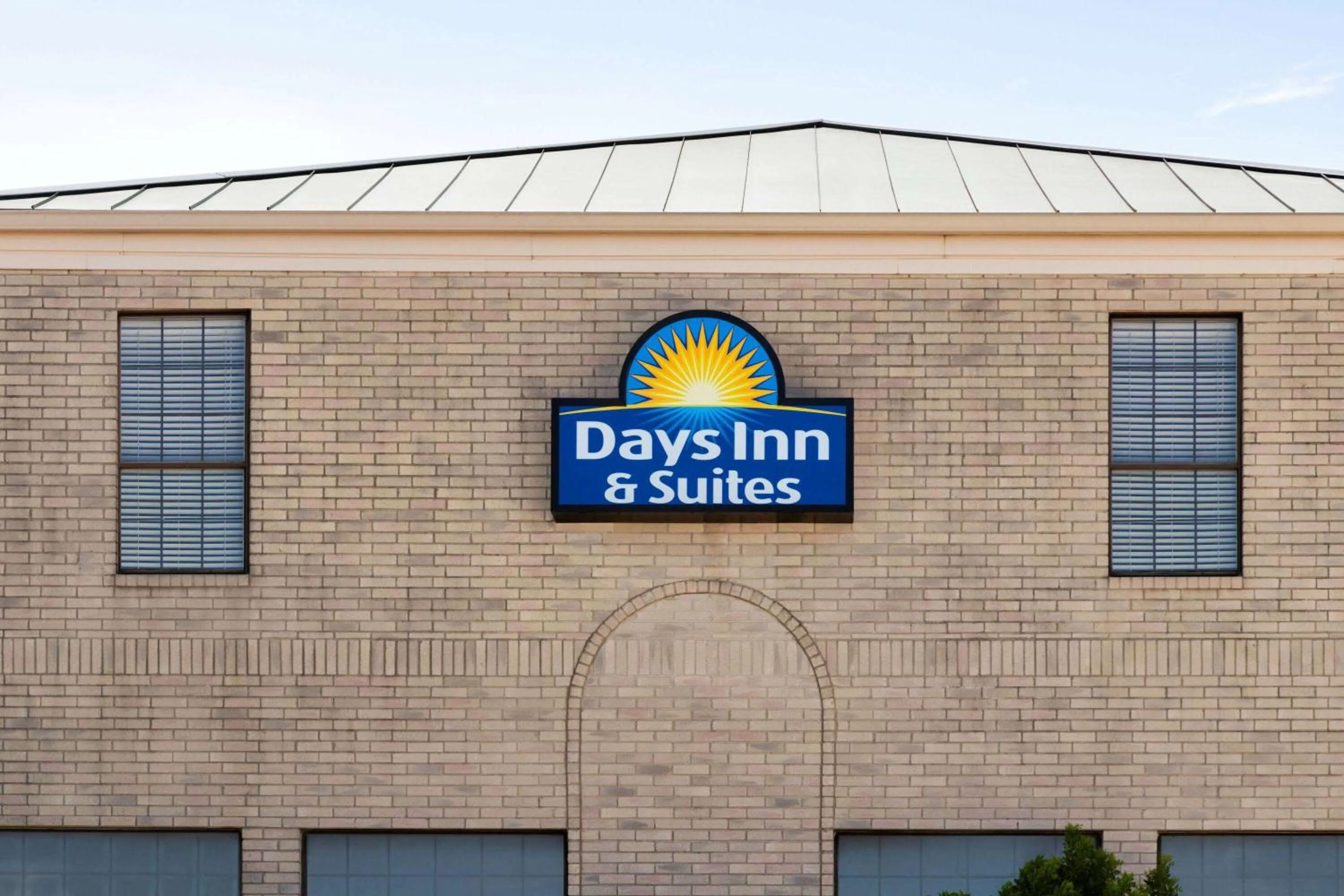 Property building in Days Inn by Wyndham San Antonio Near Fiesta Park