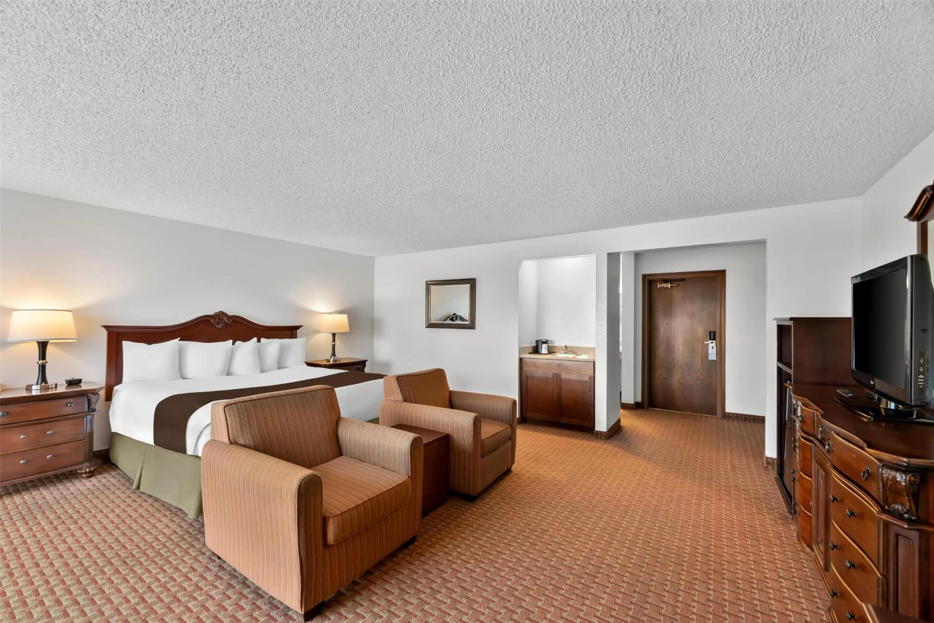 Bedroom, Bed in Best Western Chieftain Inn