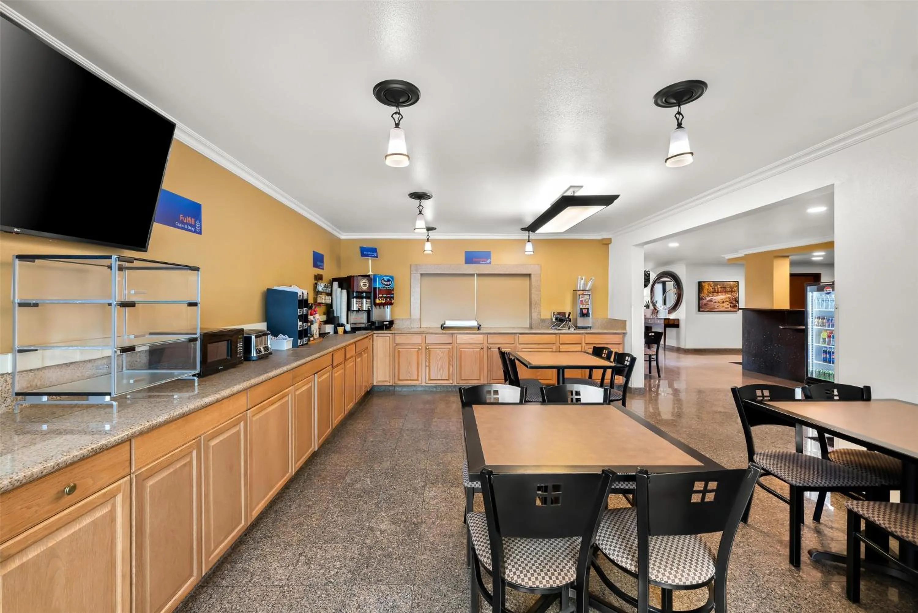 Breakfast in Best Western Chieftain Inn