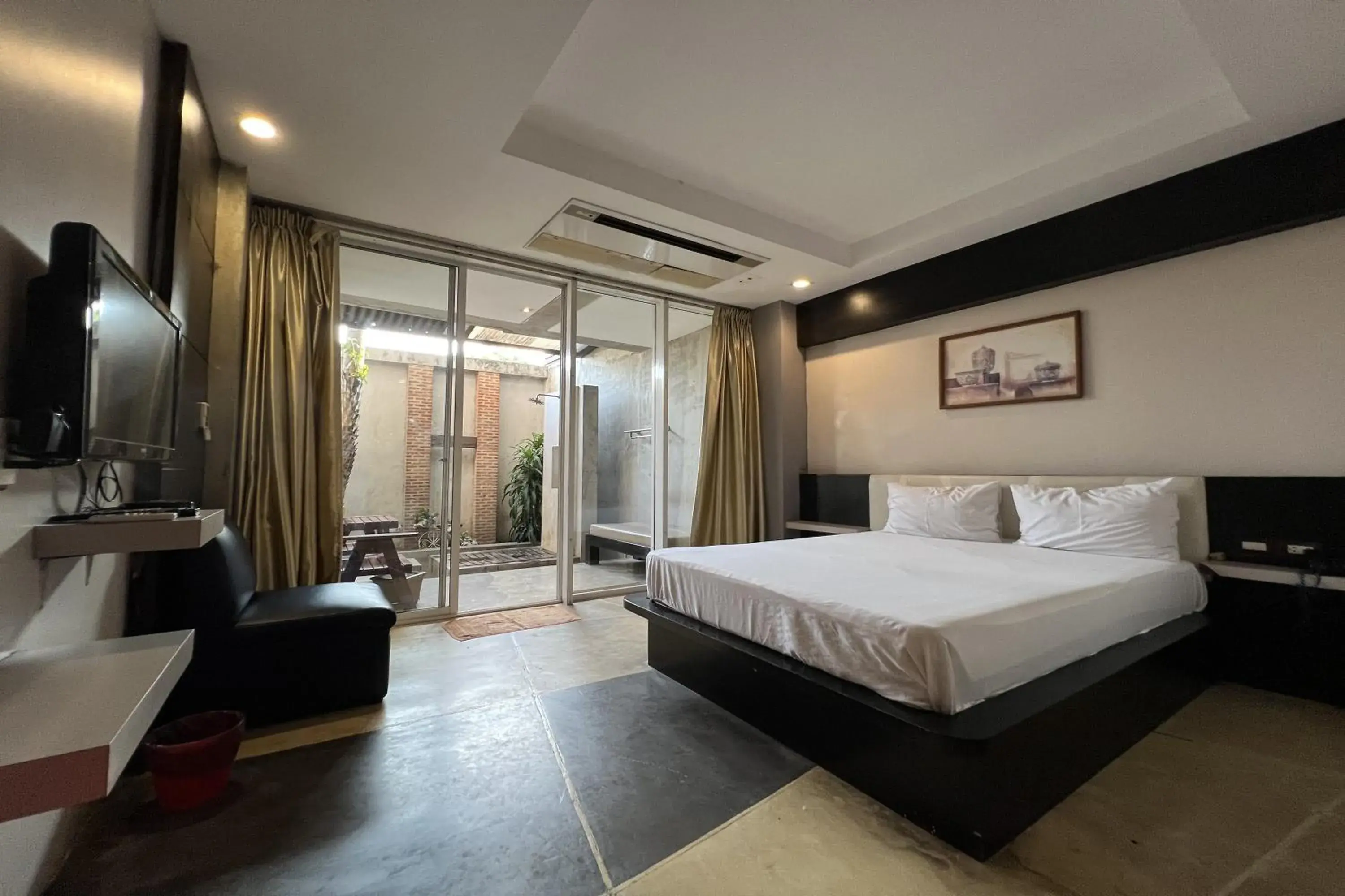 Superior Double Room in Eurna Resort Hotel Superior Double Room in Eurna Resort Hotel