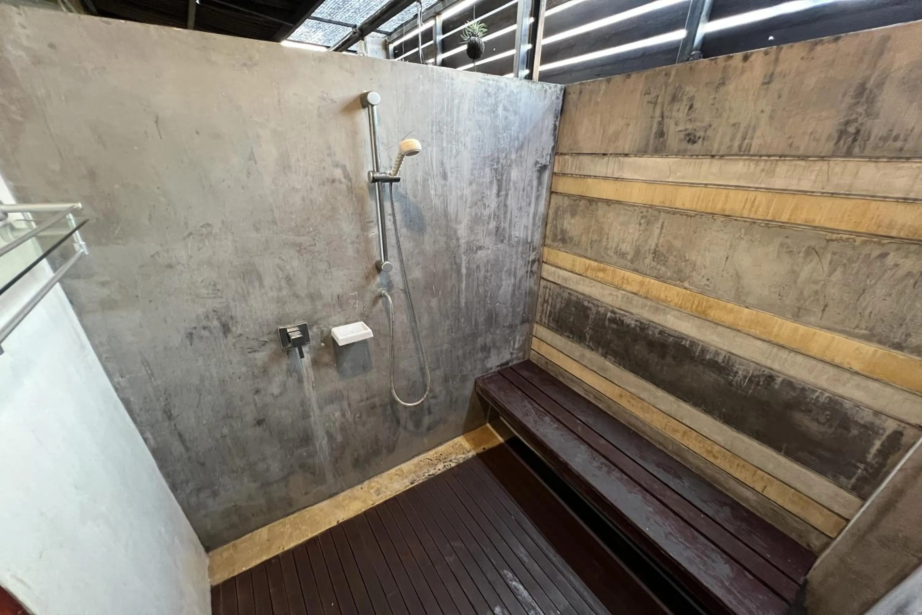 Shower in Eurna Resort Hotel