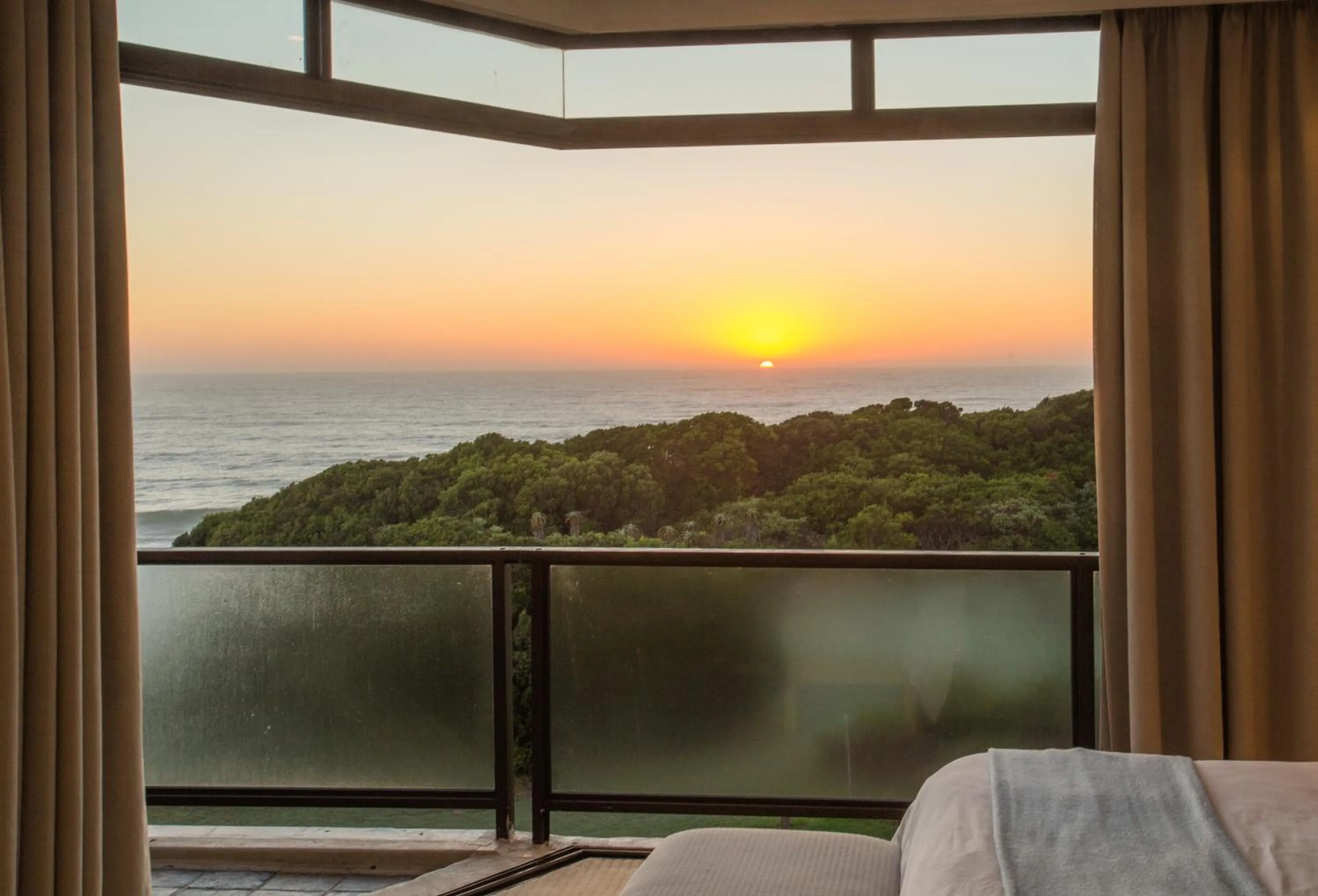 Sea view, Bed in Supertubes Guesthouse