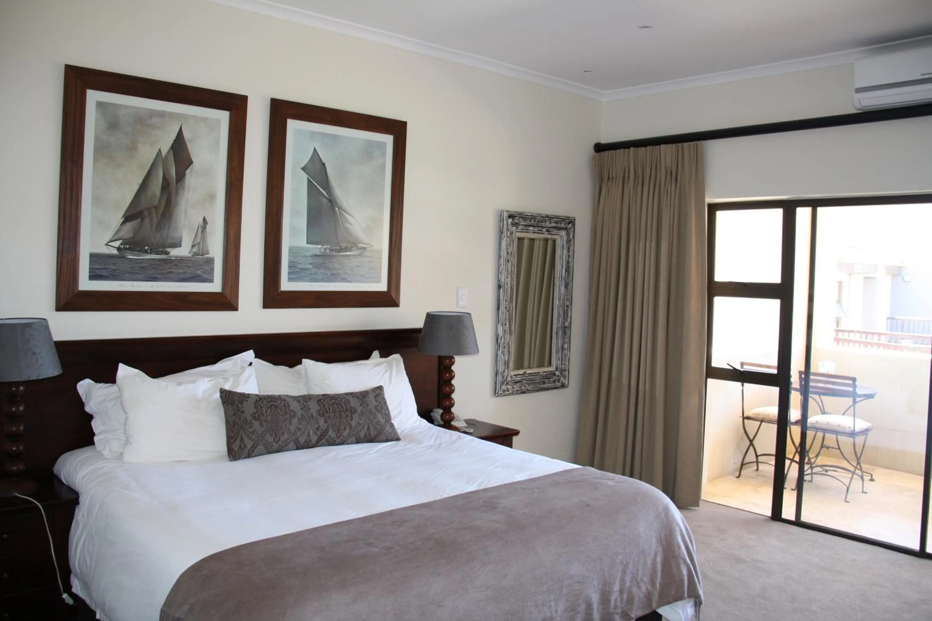 Day, Bed in Supertubes Guesthouse