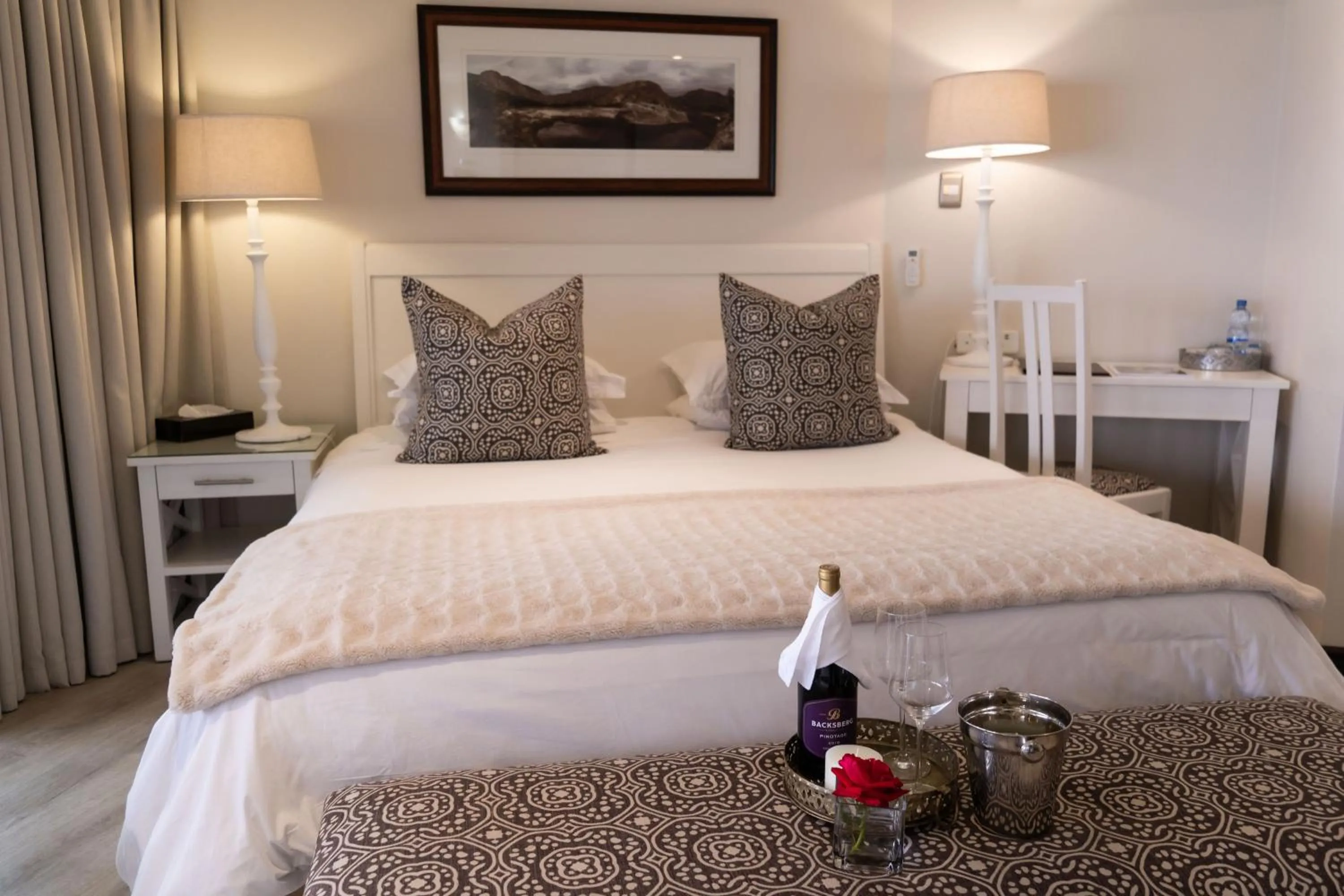 Bedroom, Bed in Supertubes Guesthouse