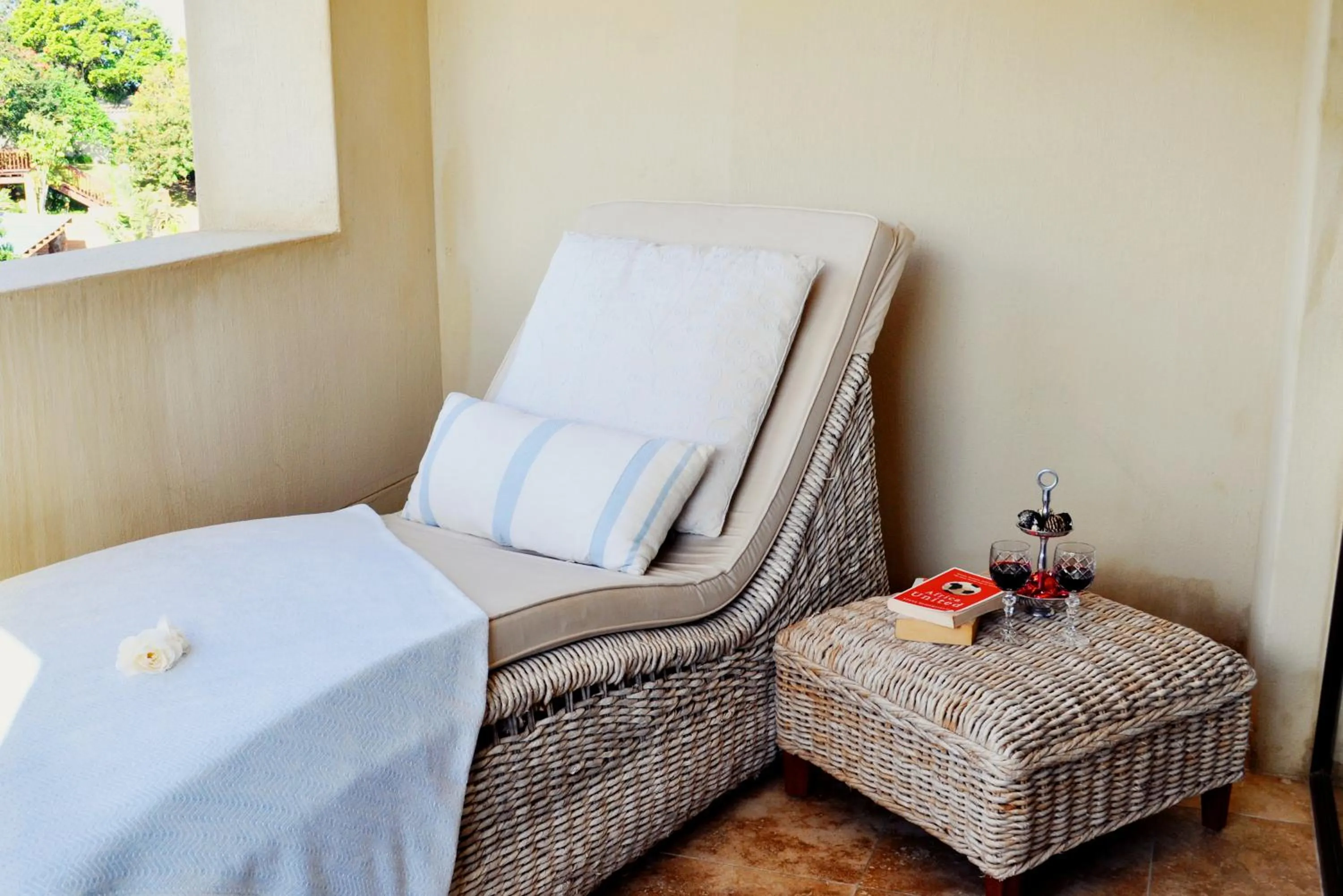 Seating area in Supertubes Guesthouse