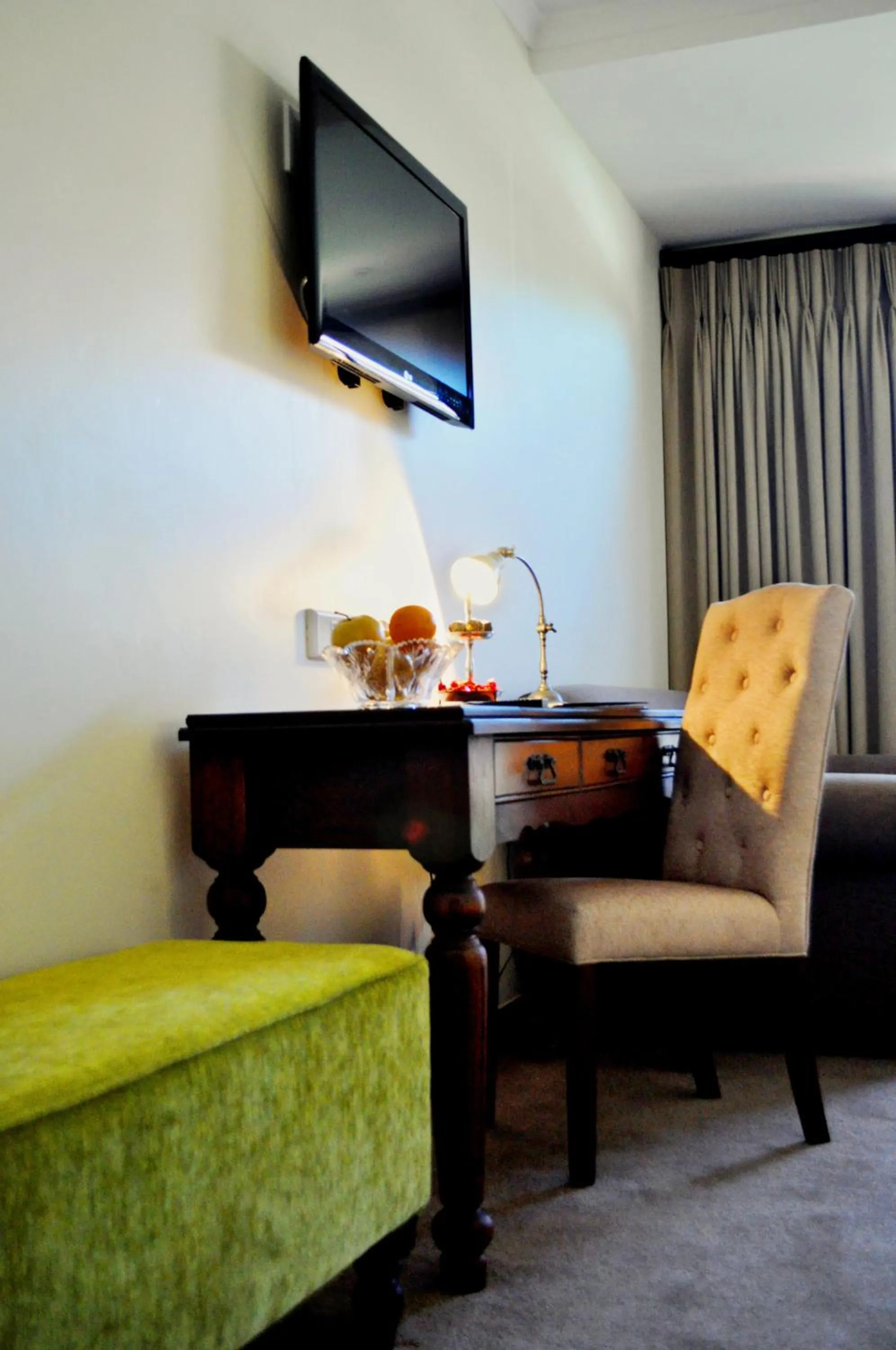 TV and multimedia in Supertubes Guesthouse