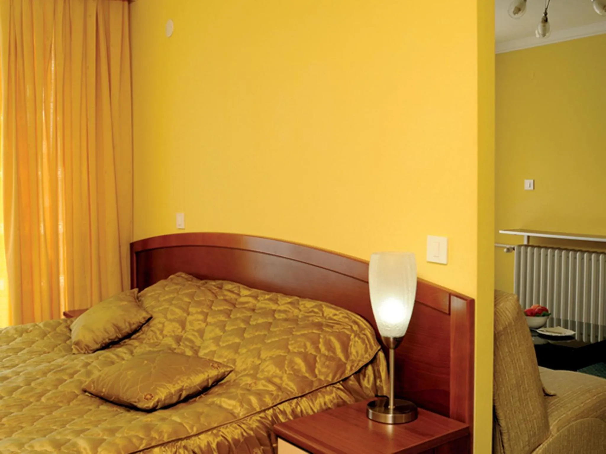 Bedroom, Bed in Hotel Granit