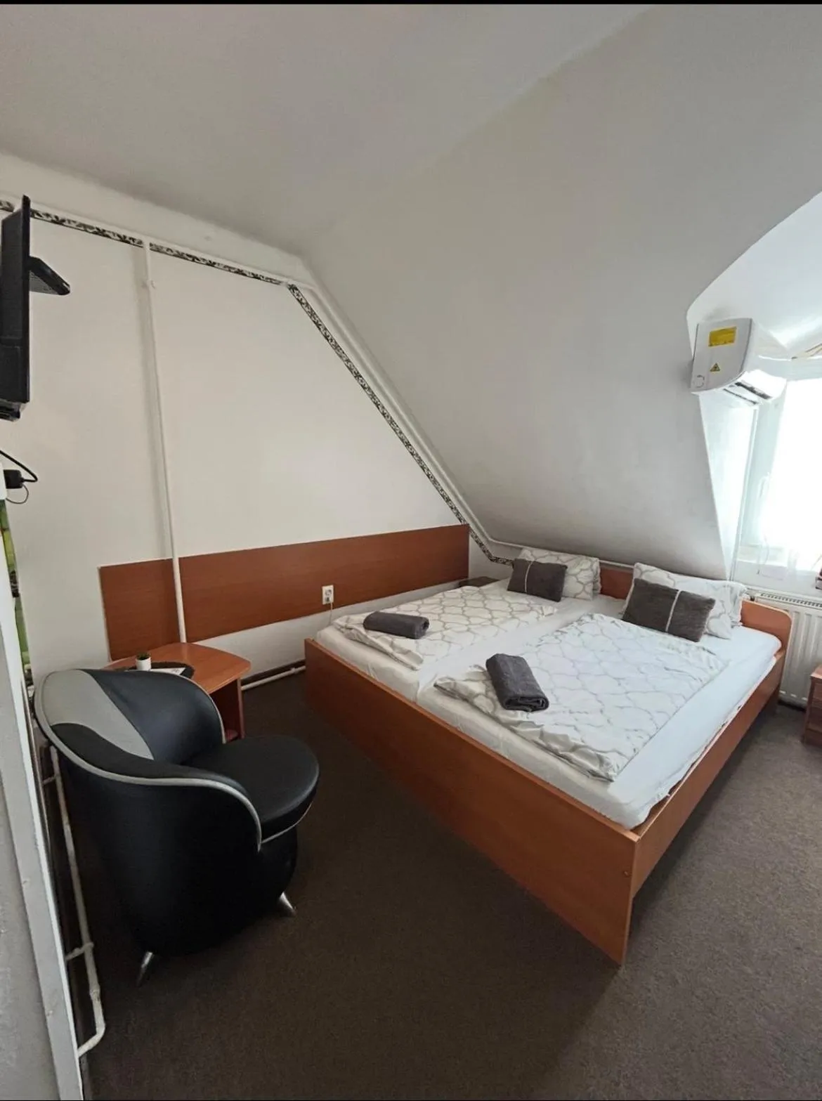 Other, Bed in Romantik Étterem - Panzió