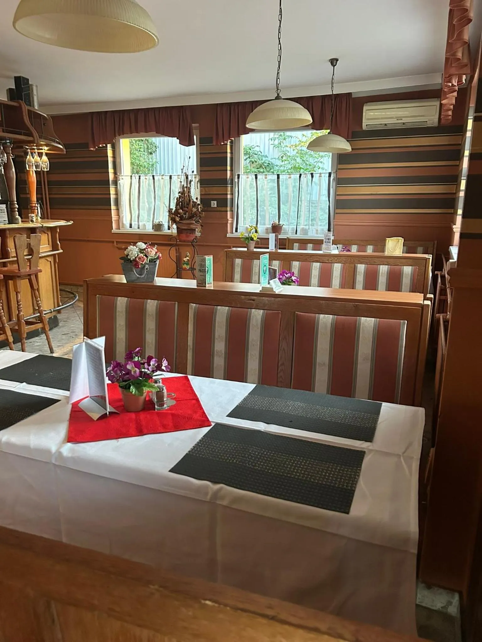 Restaurant/places to eat in Romantik Étterem - Panzió