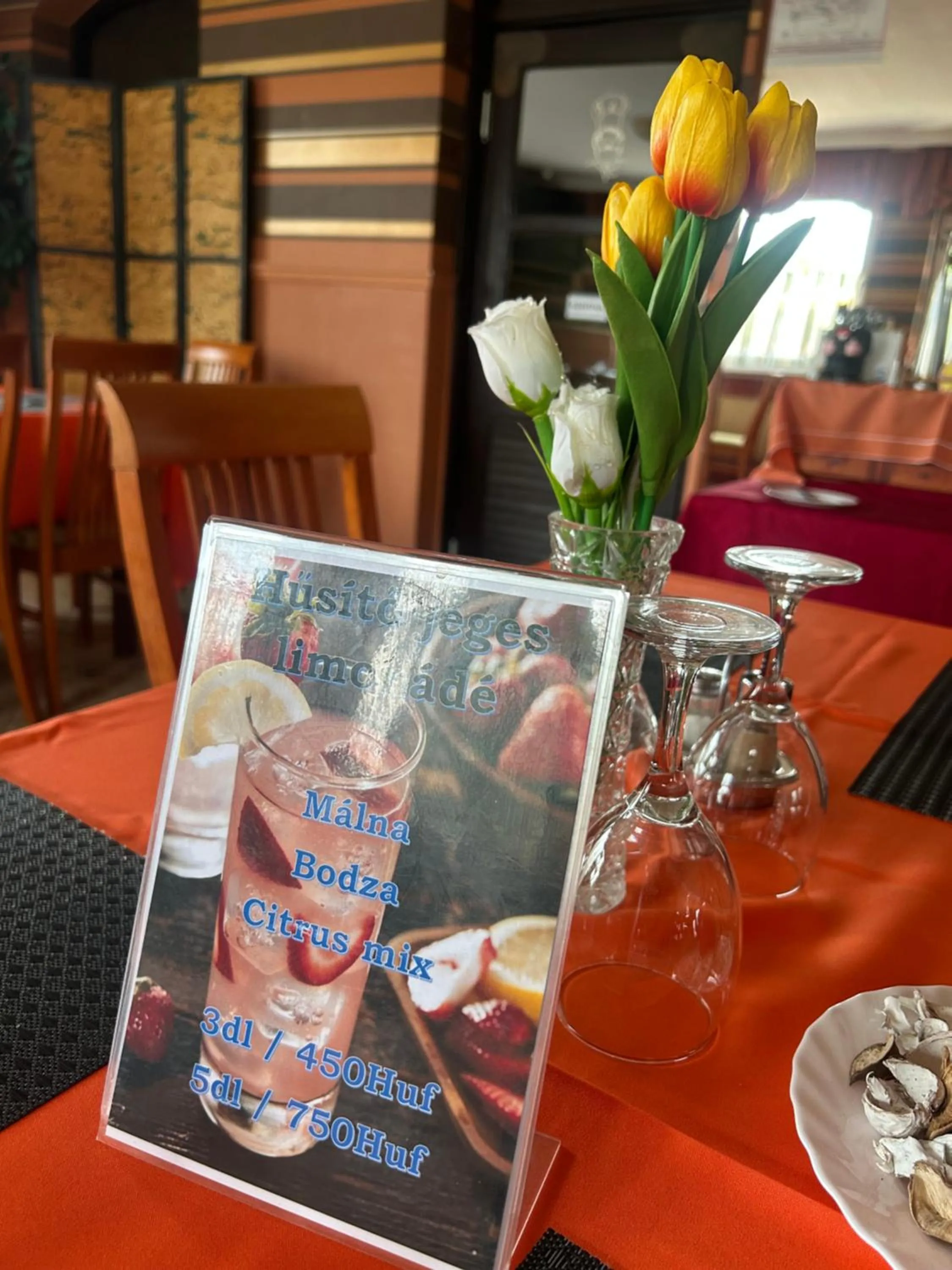 Restaurant/places to eat in Romantik Étterem - Panzió