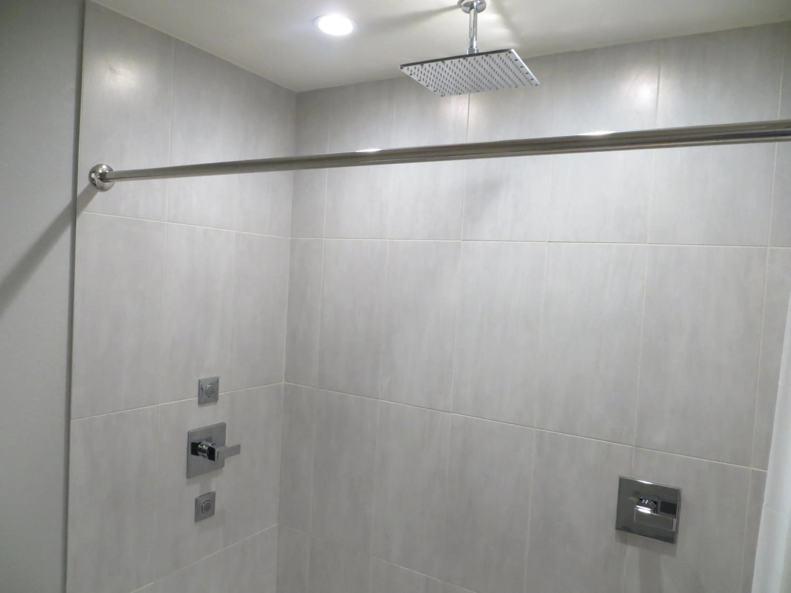 Crystal Inn - Sugarland