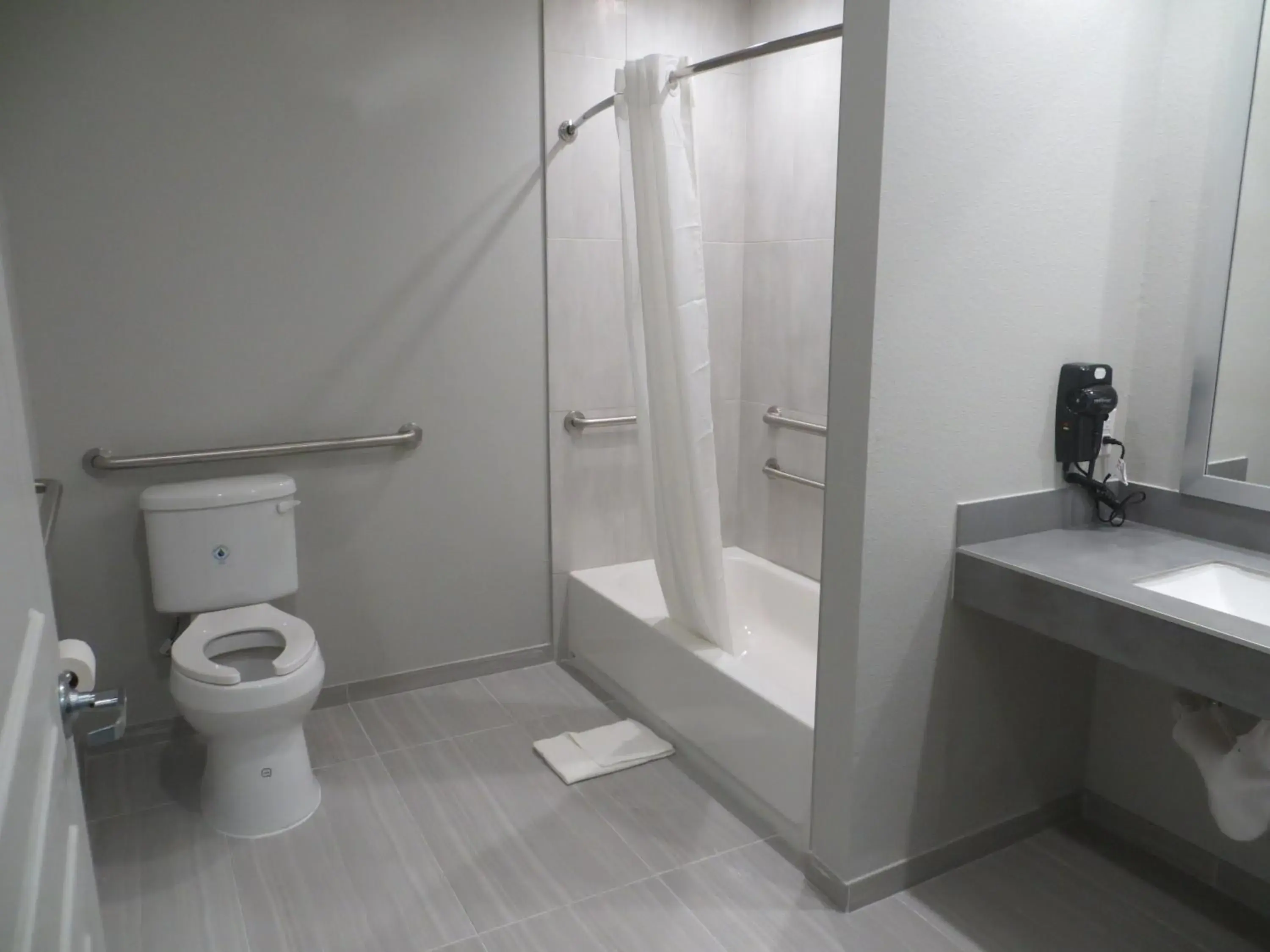 Bathroom in Crystal Inn - Sugarland