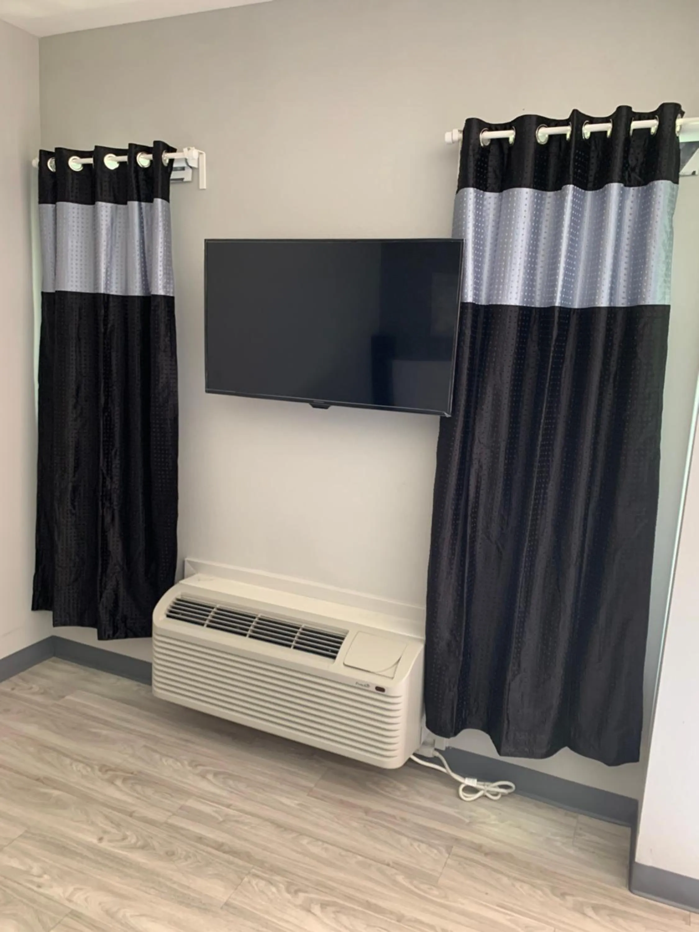 Crystal Inn - Sugarland