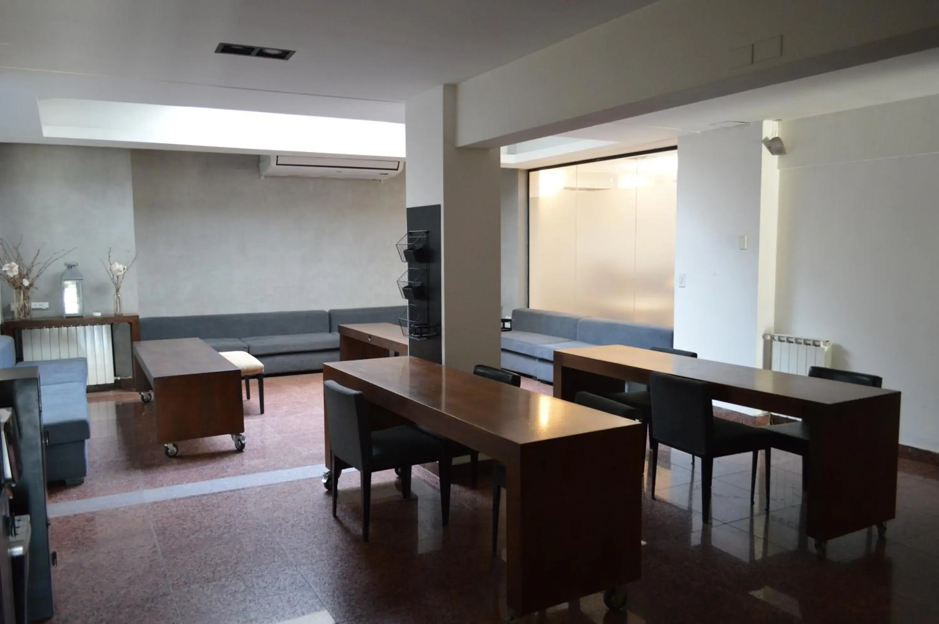 Seating area in Hotel Internacional Seating area in Hotel Internacional