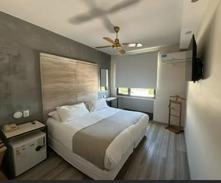 Bedroom, Bed in Hotel Internacional Bedroom, Bed in Hotel Internacional