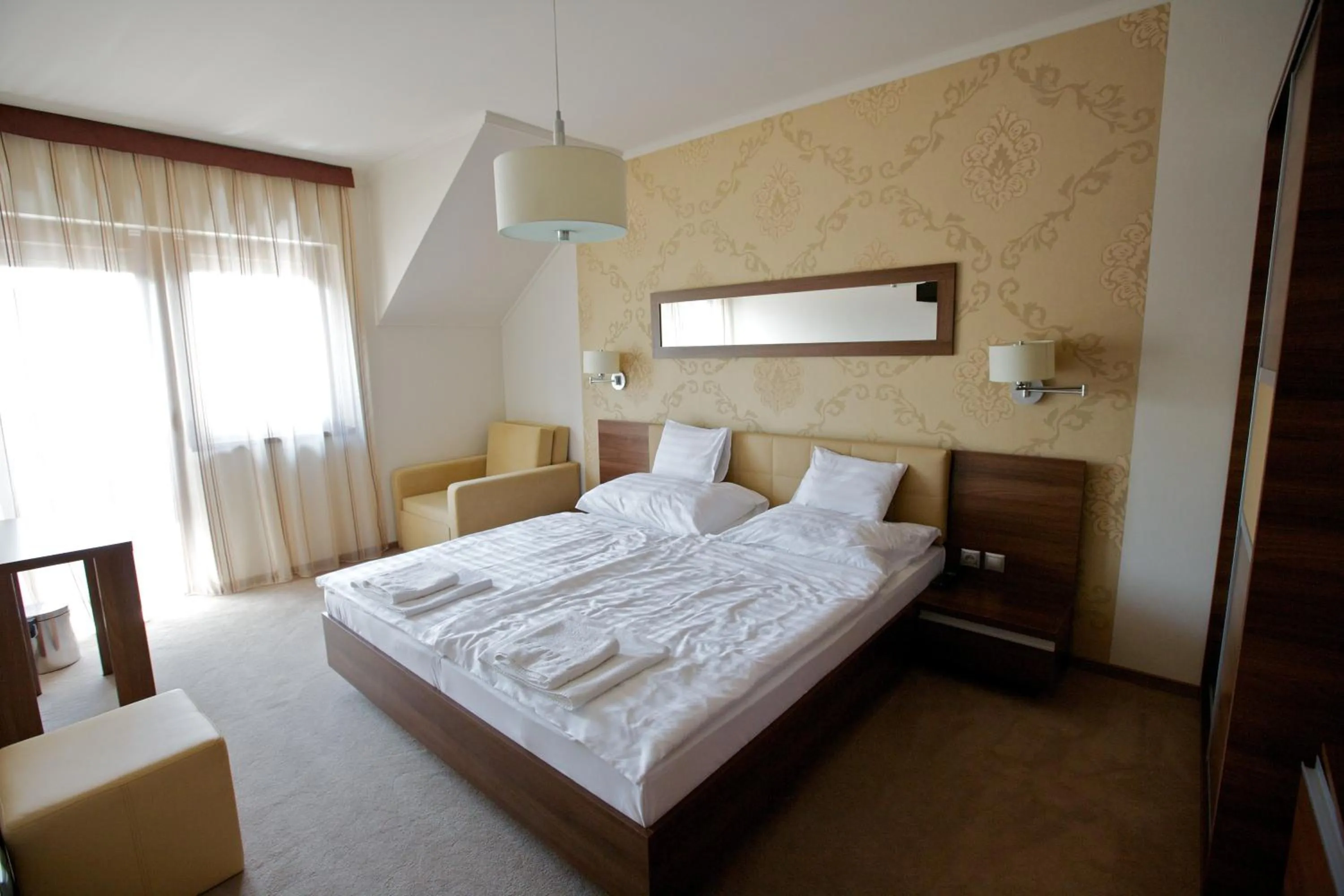 Decorative detail, Bed in Airport Wellness Panzio