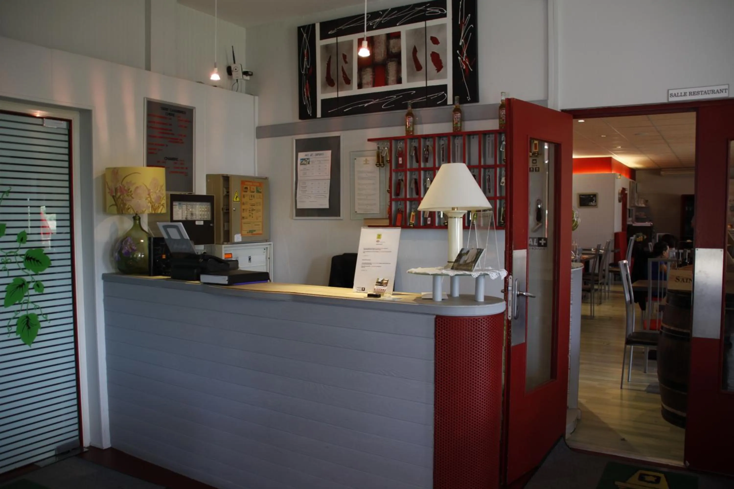 Logis Hotels - Hôtel et Restaurant Le Relais des Garrigues