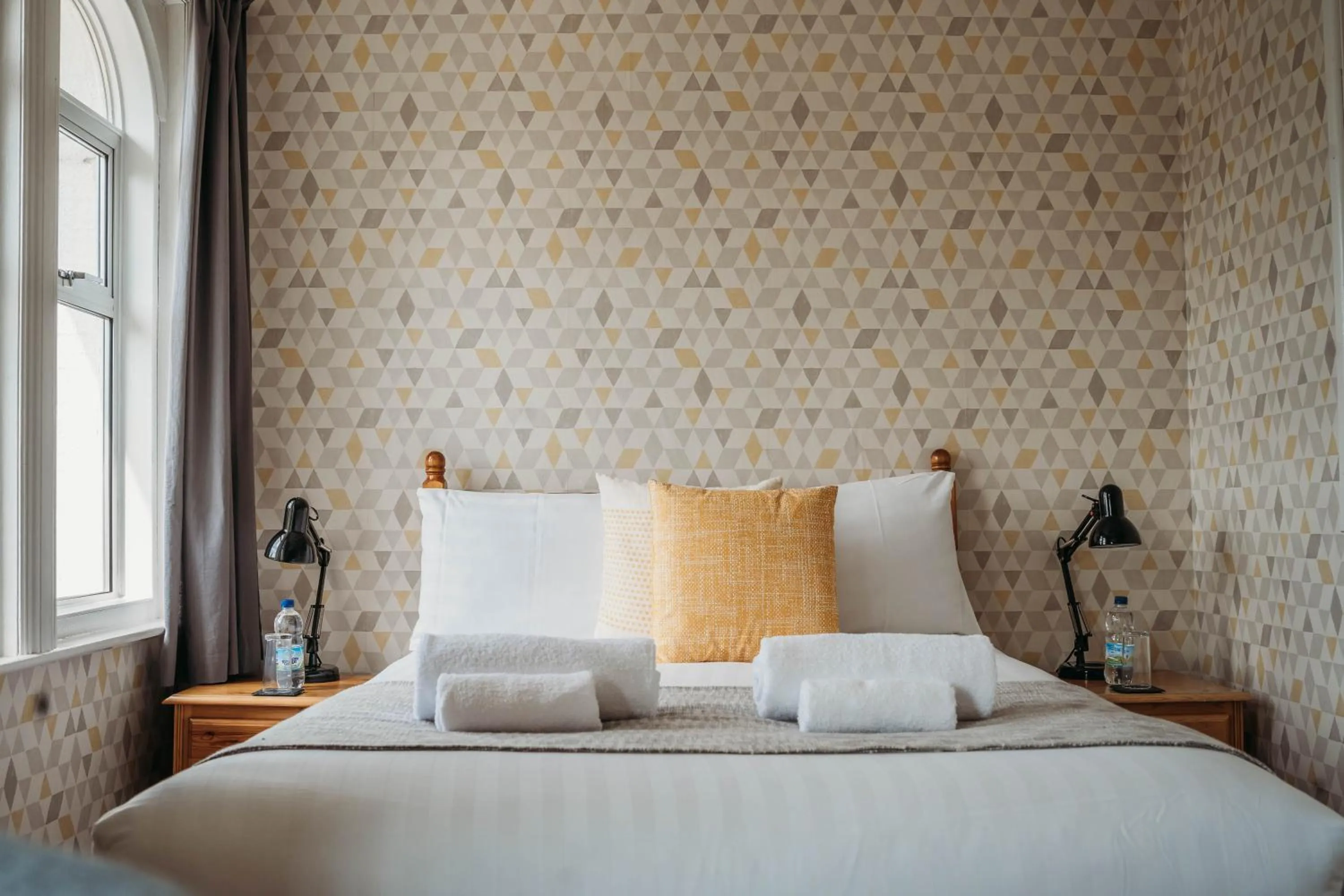 Bed in Three Wells B&B