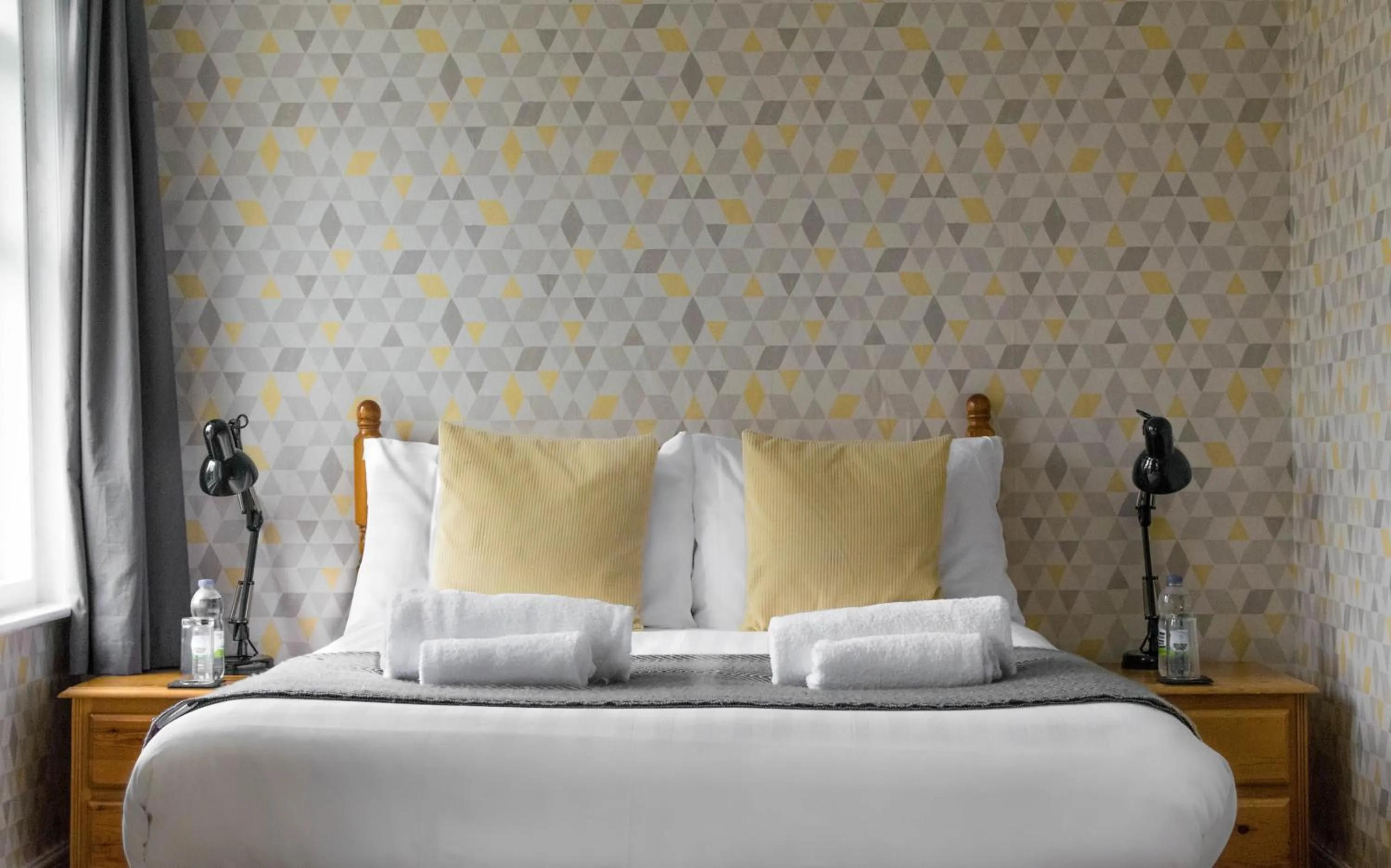 Bed in Three Wells B&B