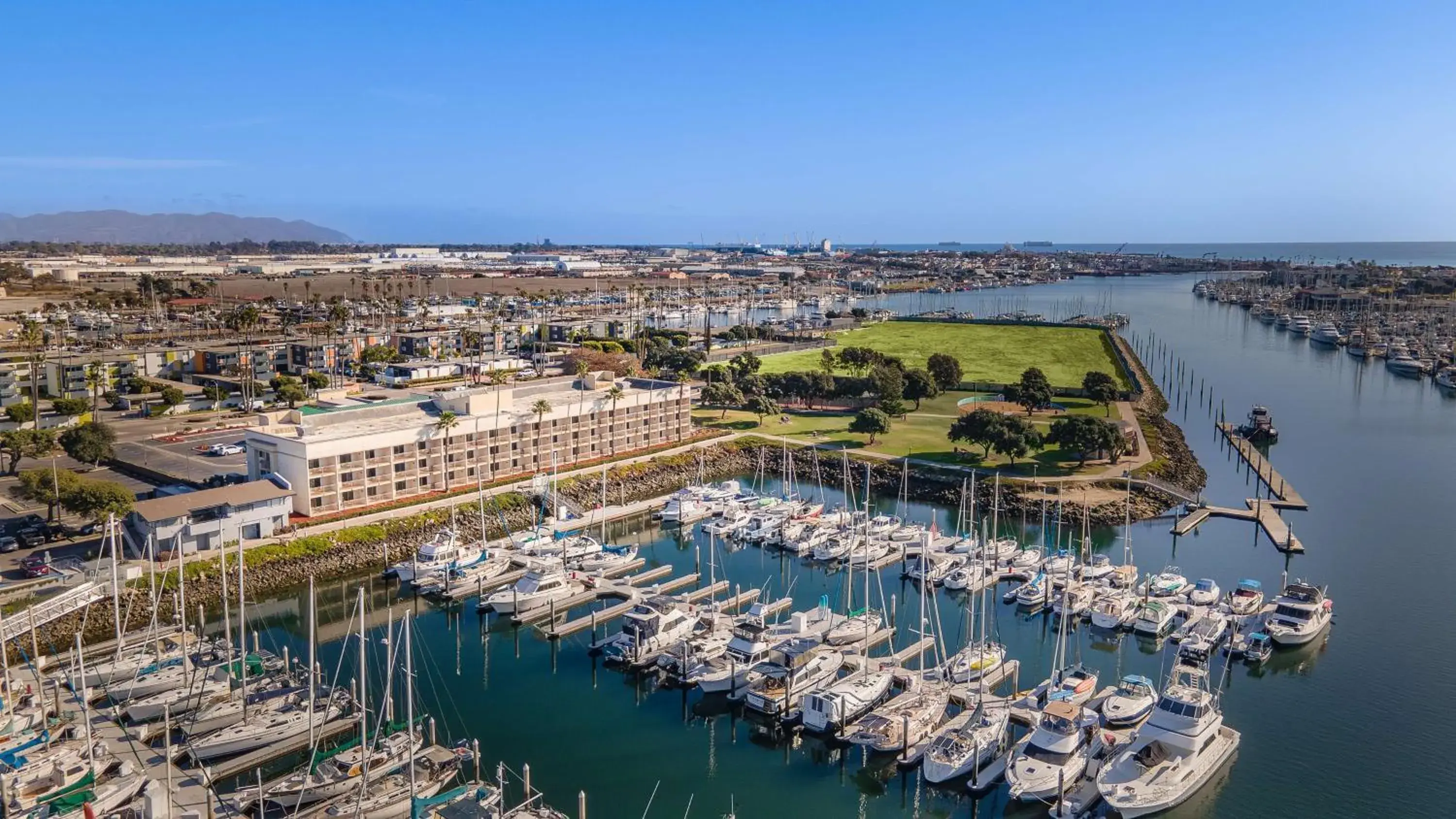 Property building in Hampton Inn Channel Islands Harbor Property building in Hampton Inn Channel Islands Harbor