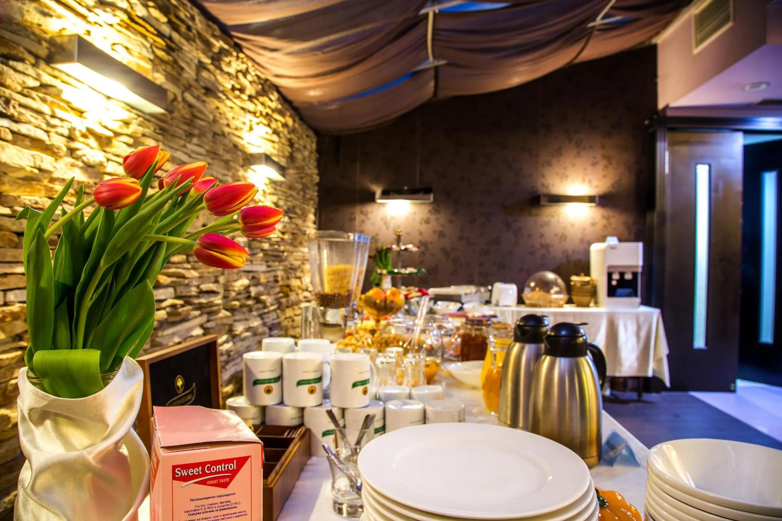 Food in Art Plaza Hotel