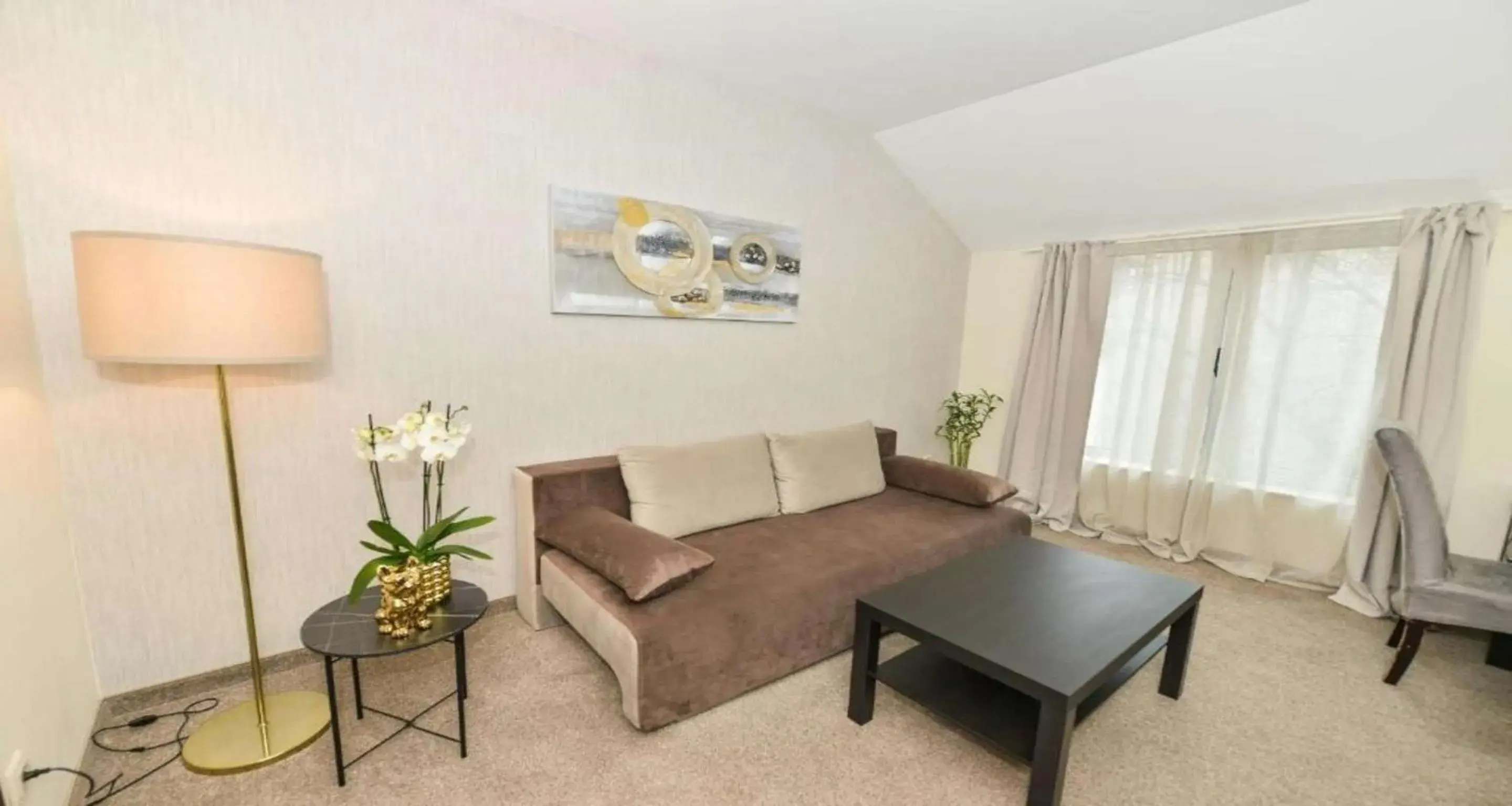 Photo of the whole room in Art Plaza Hotel Photo of the whole room in Art Plaza Hotel