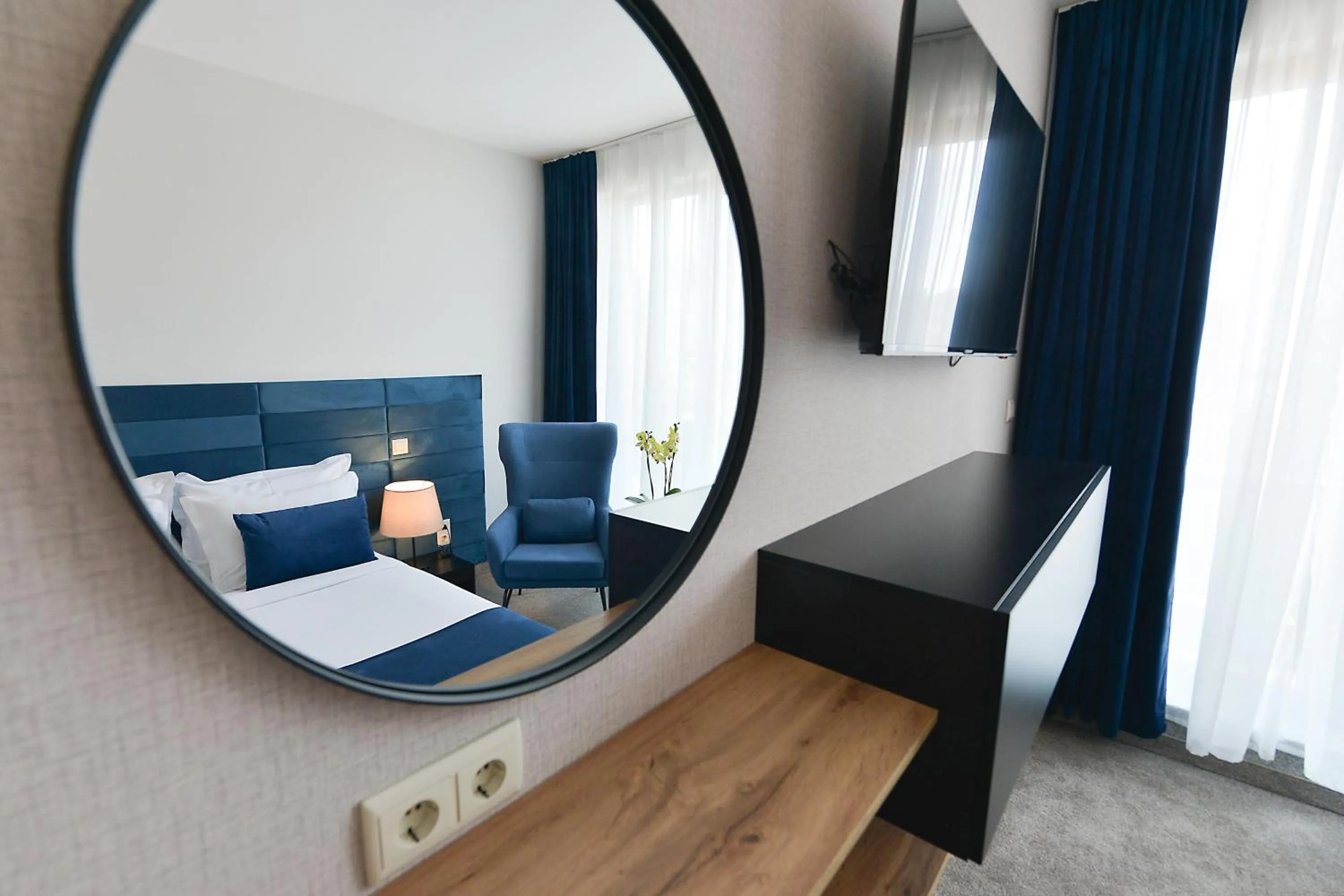 Bed in Art Plaza Hotel