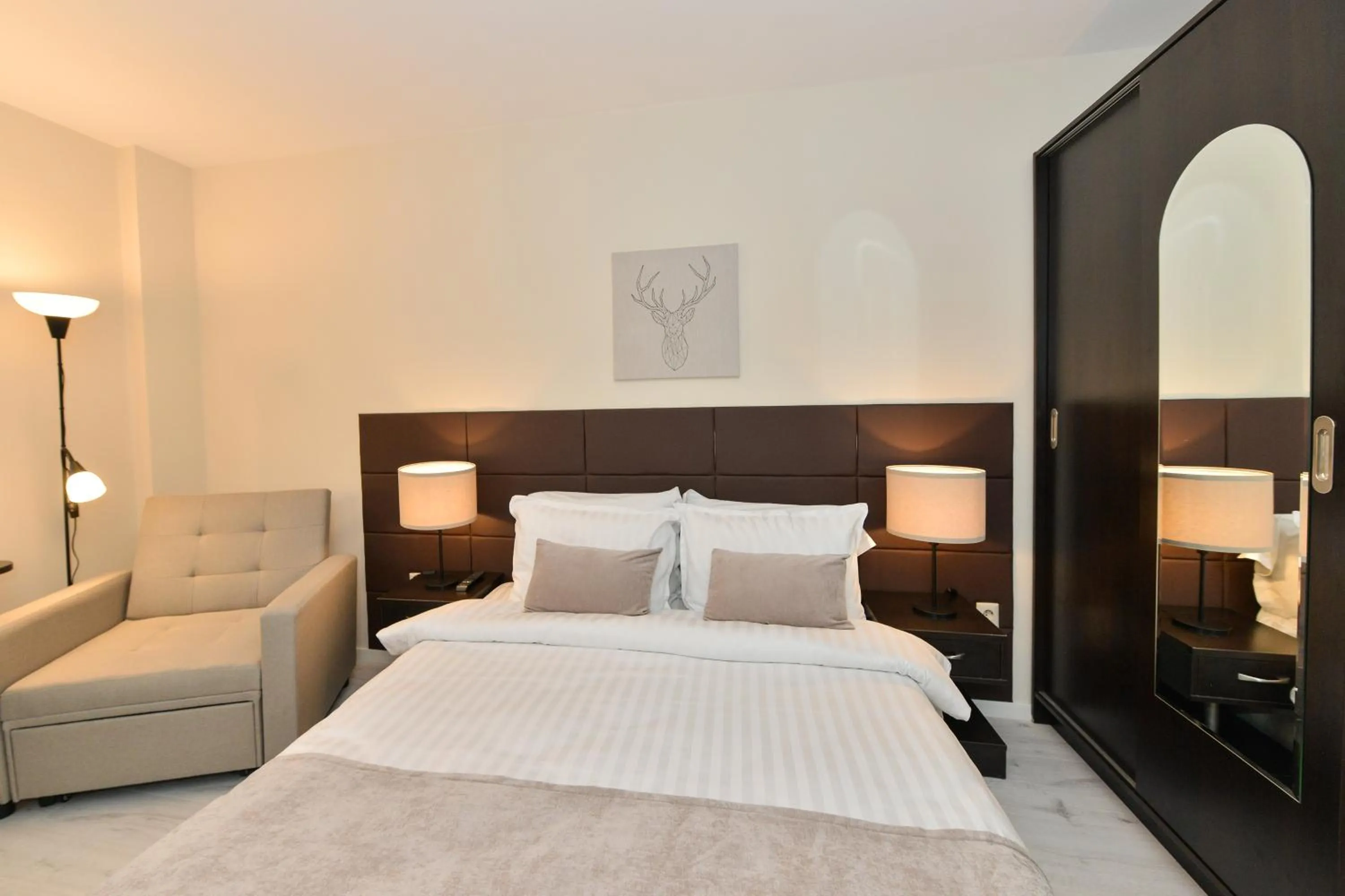 Bed in Art Plaza Hotel