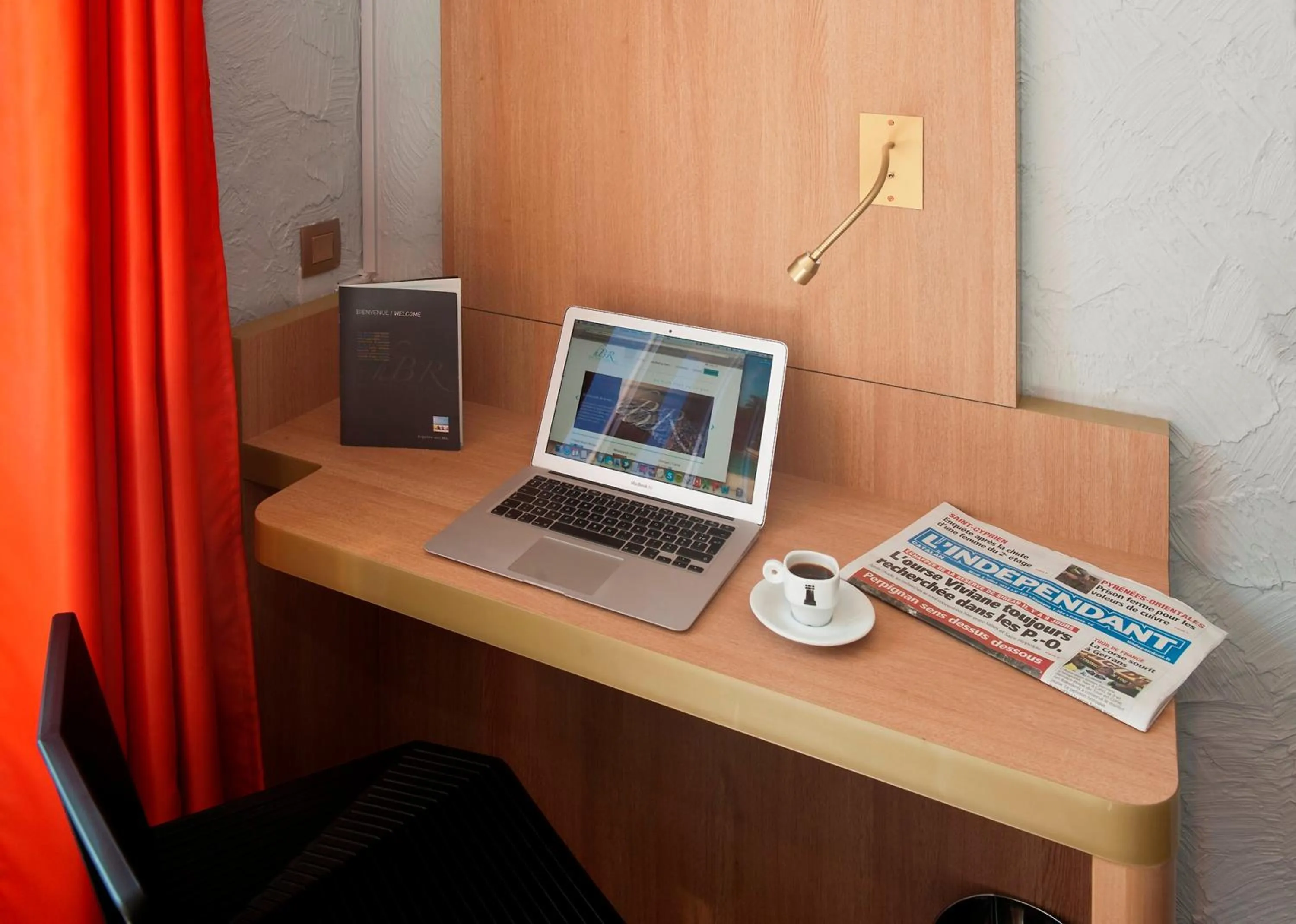 Seating area in Hôtel Beau Rivage