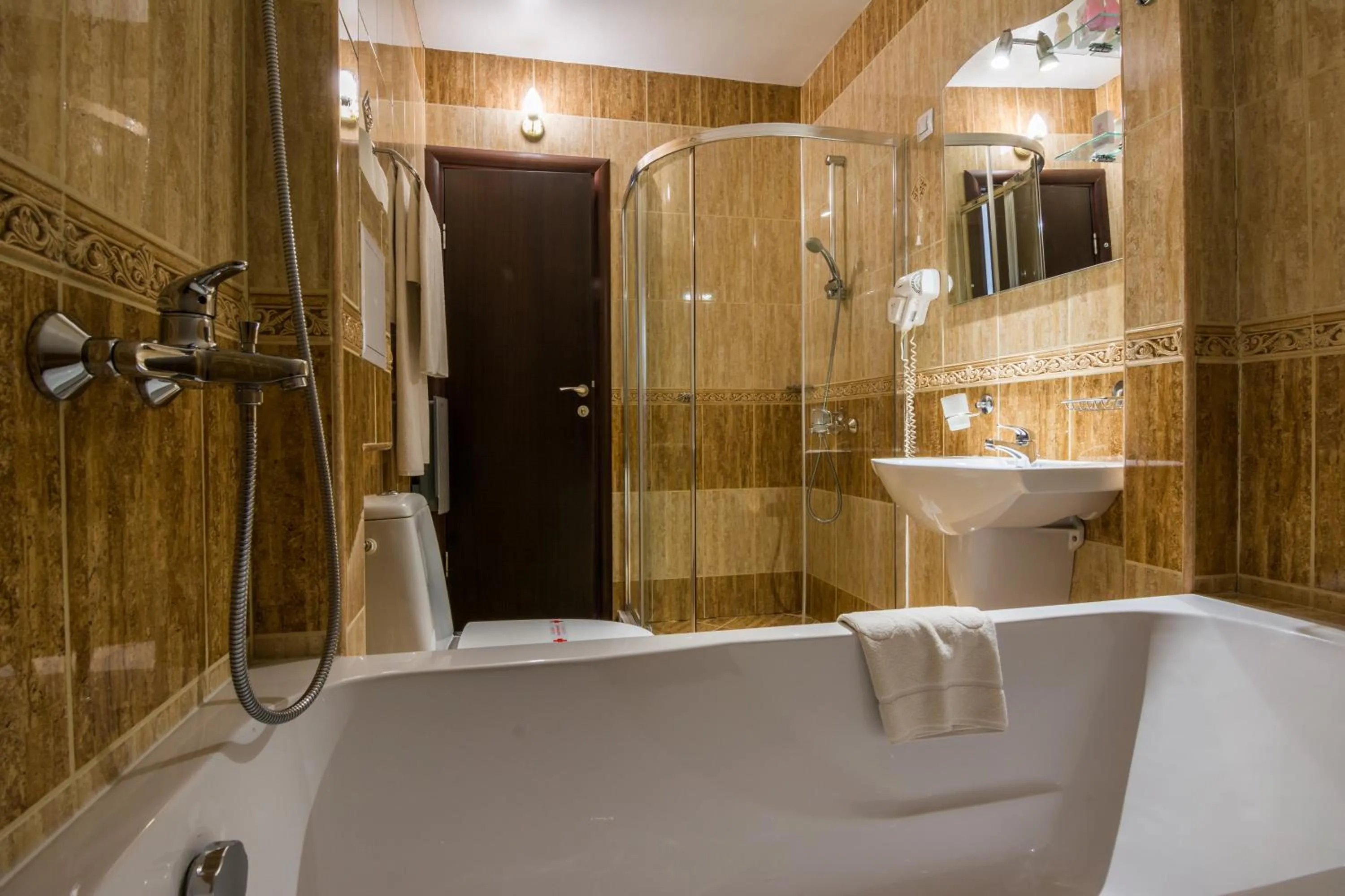 Bathroom in Hotel Aris