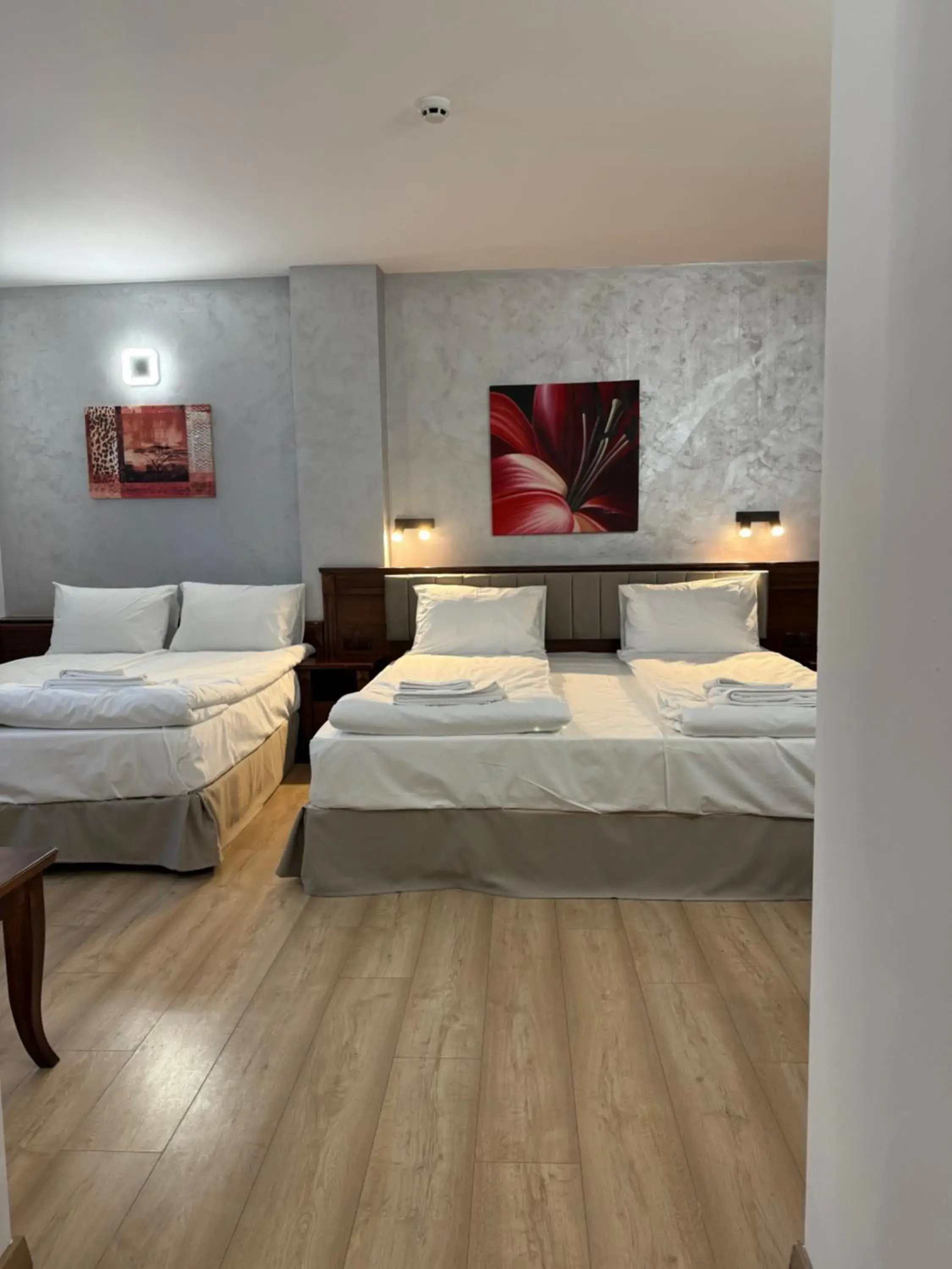 Photo of the whole room, Bed in Hotel Aris Photo of the whole room, Bed in Hotel Aris