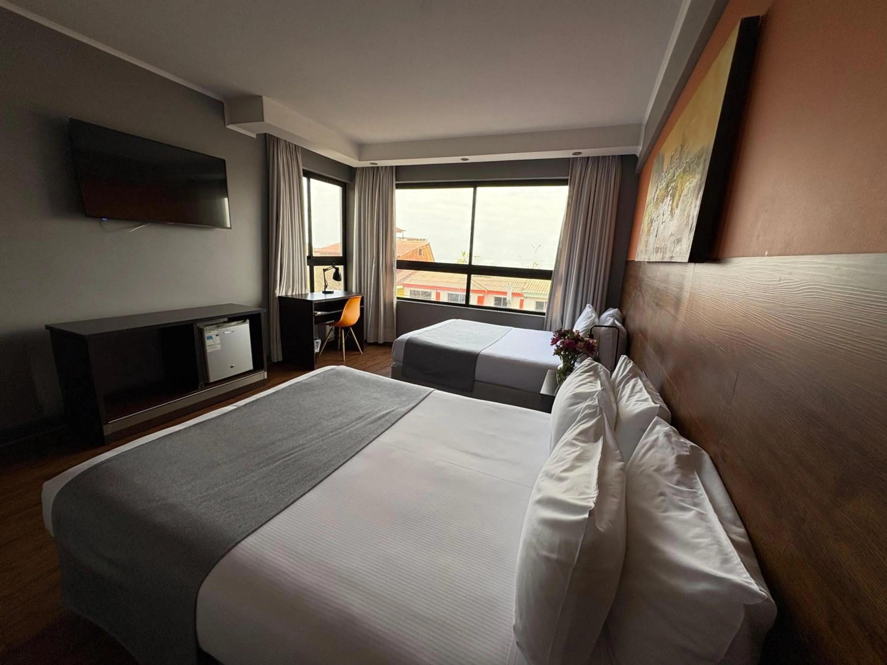 Photo of the whole room, Bed in Gran Cavancha Suite