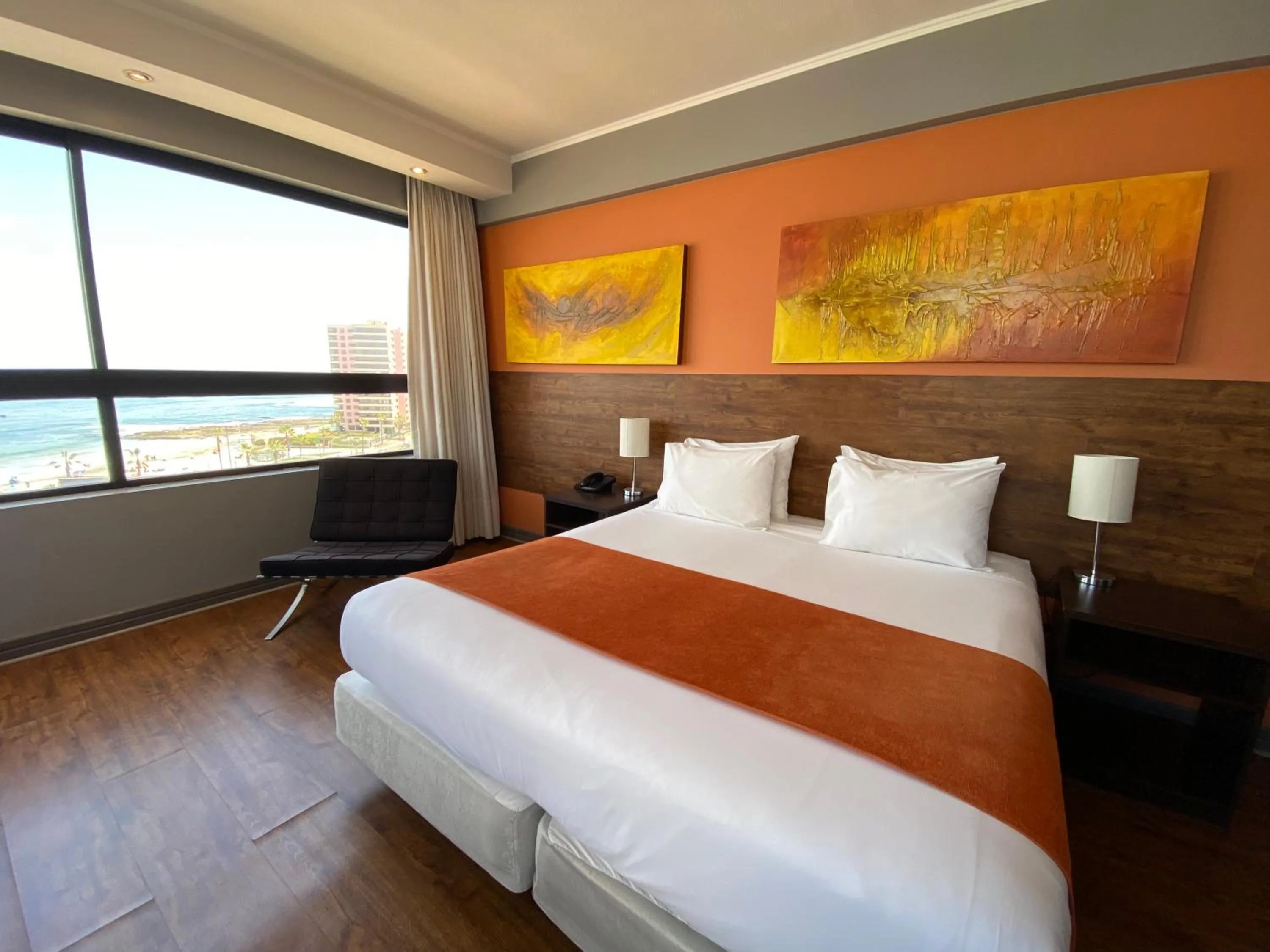 Photo of the whole room, Bed in Gran Cavancha Suite