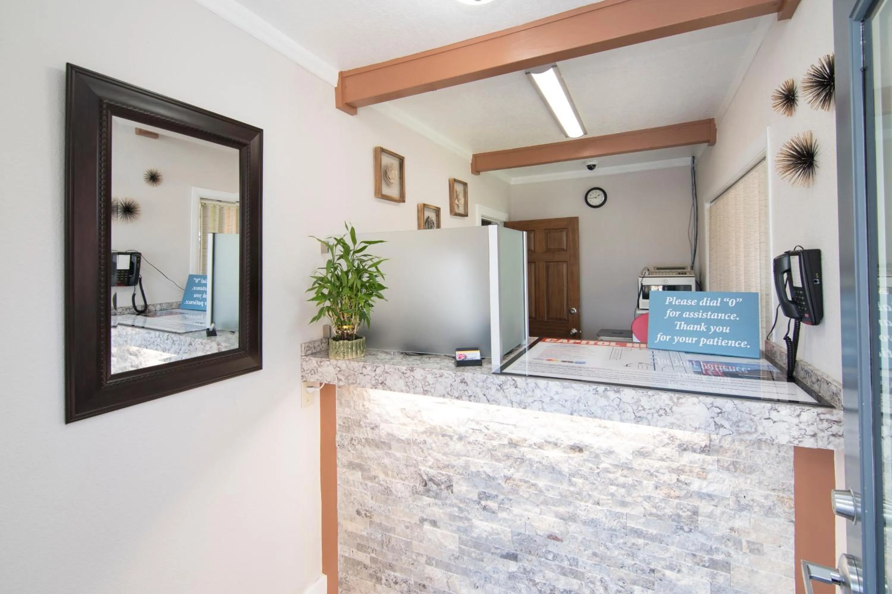 Lobby or reception in Capitol Hill Motel