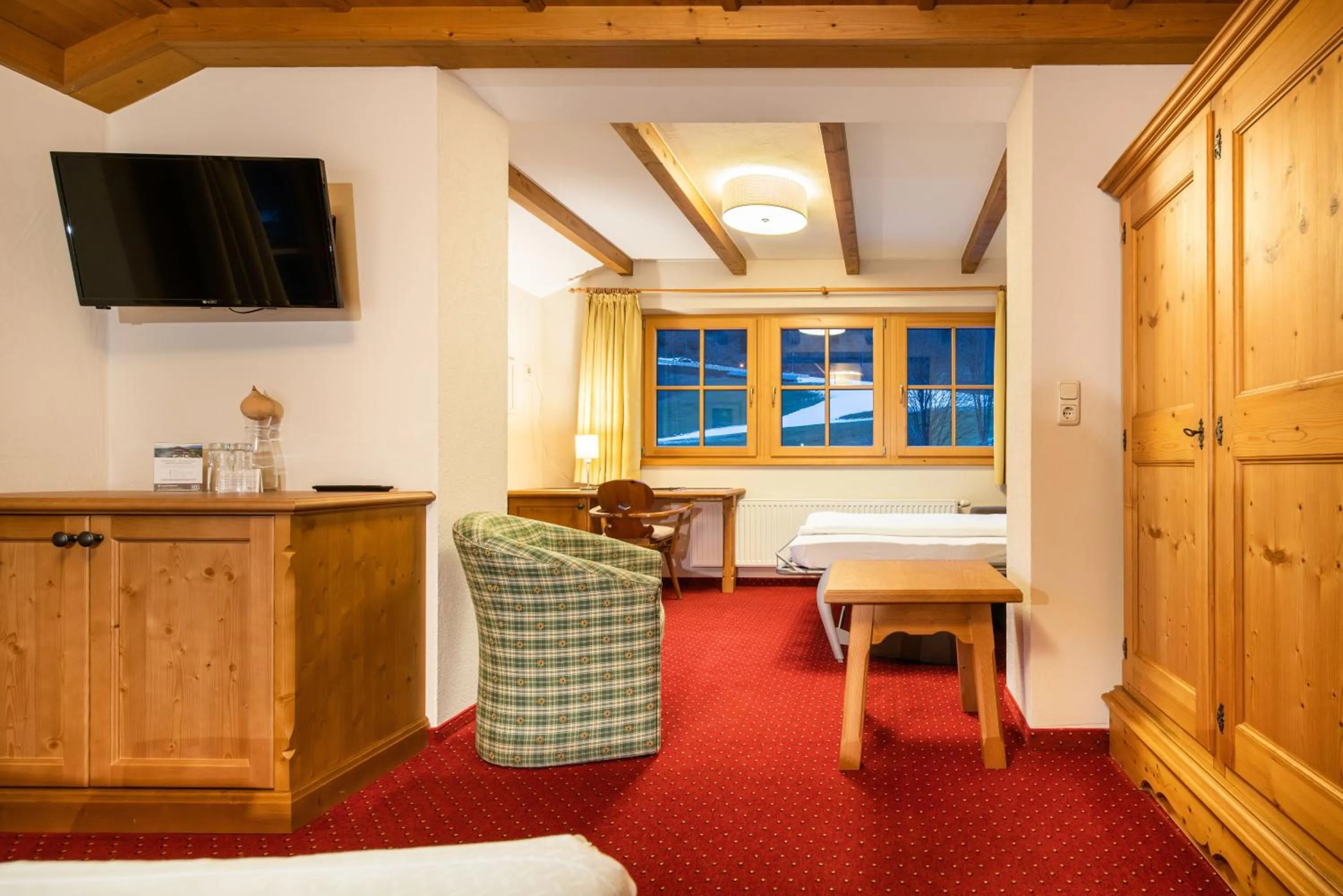 Photo of the whole room in Hotel Senningerbräu