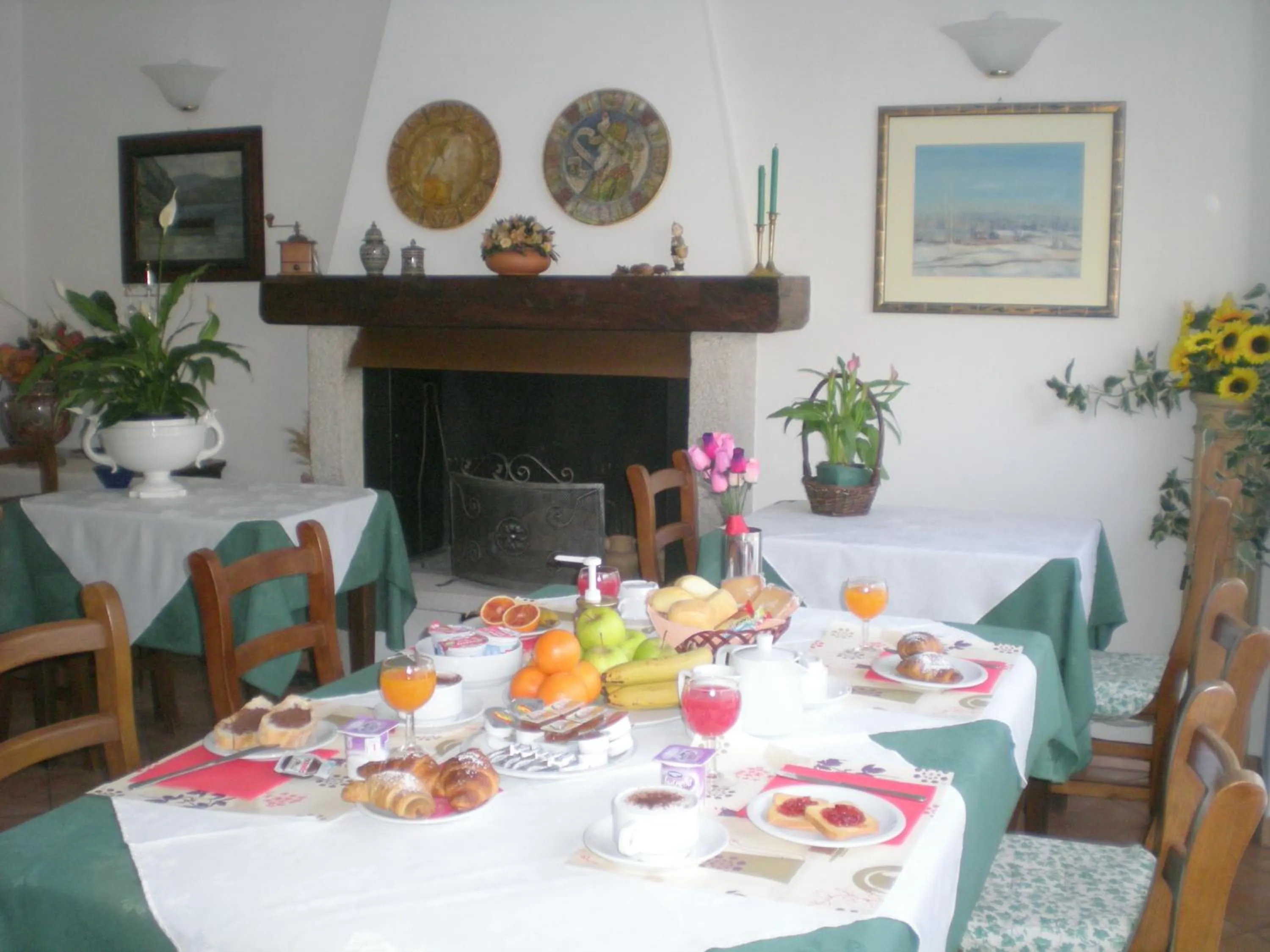 Lounge or bar in Hotel La Locanda