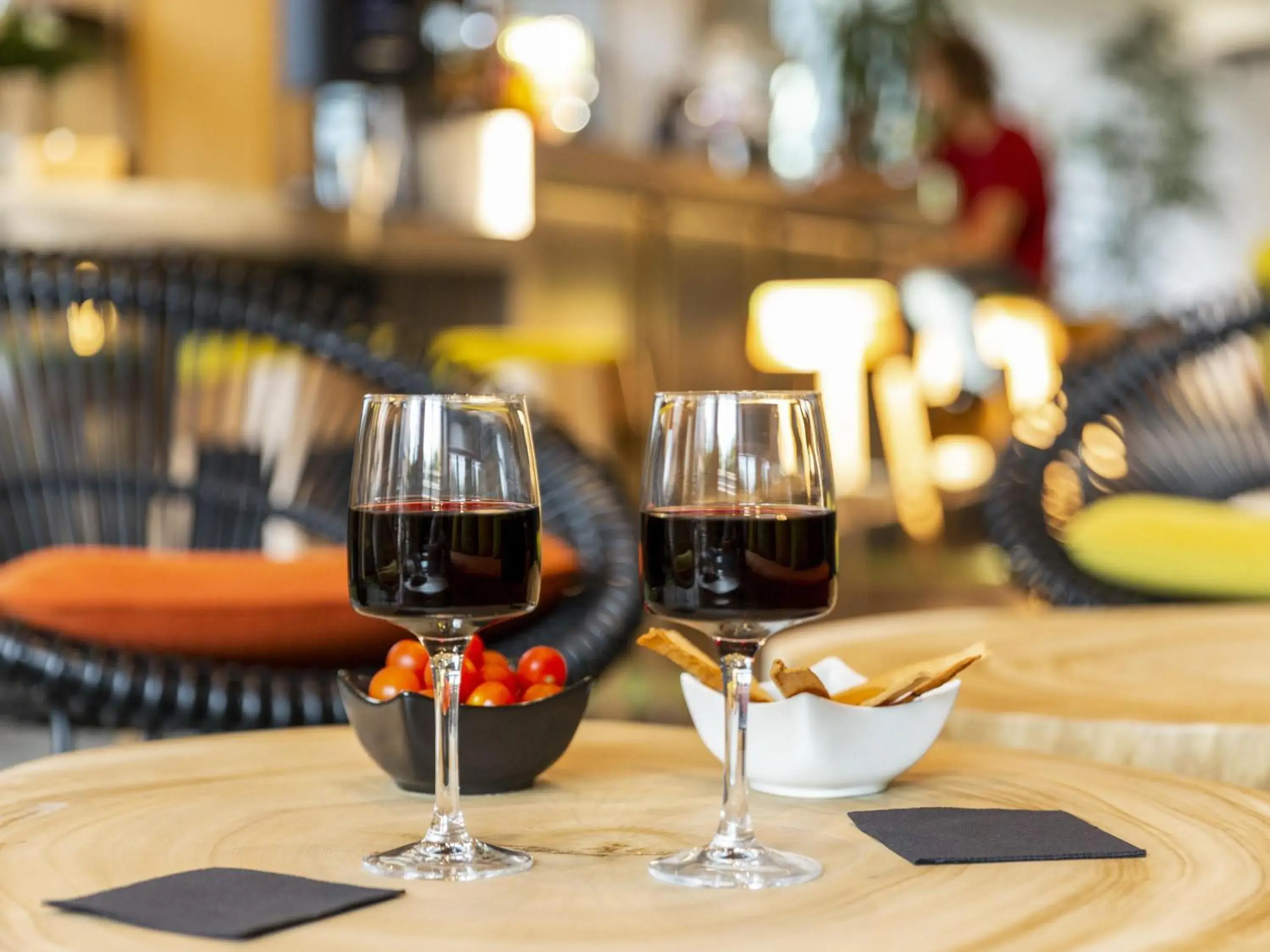 Lounge or bar in Ibis Centre Millau Lounge or bar in Ibis Centre Millau