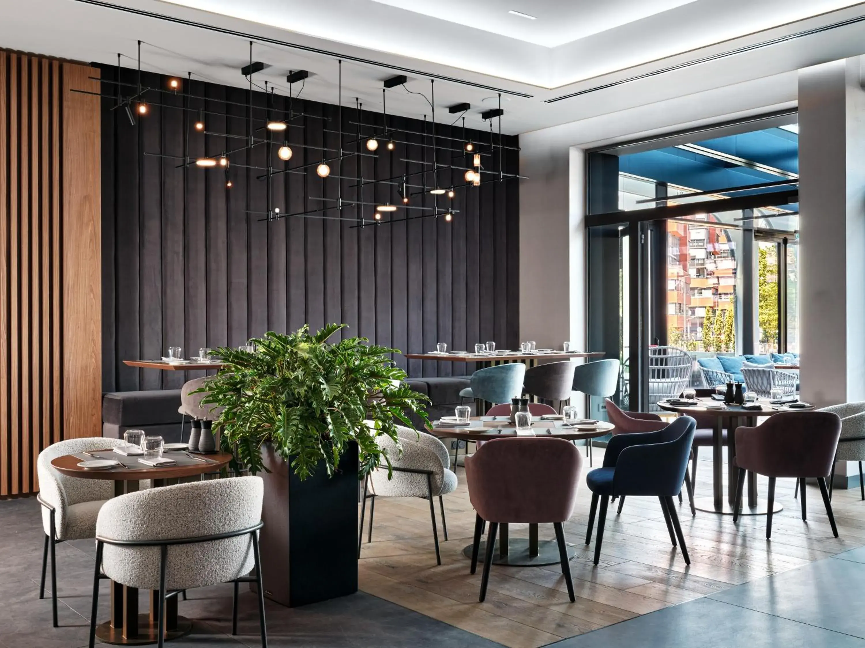 Restaurant/places to eat in Crowne Plaza Sofia by IHG Restaurant/places to eat in Crowne Plaza Sofia by IHG