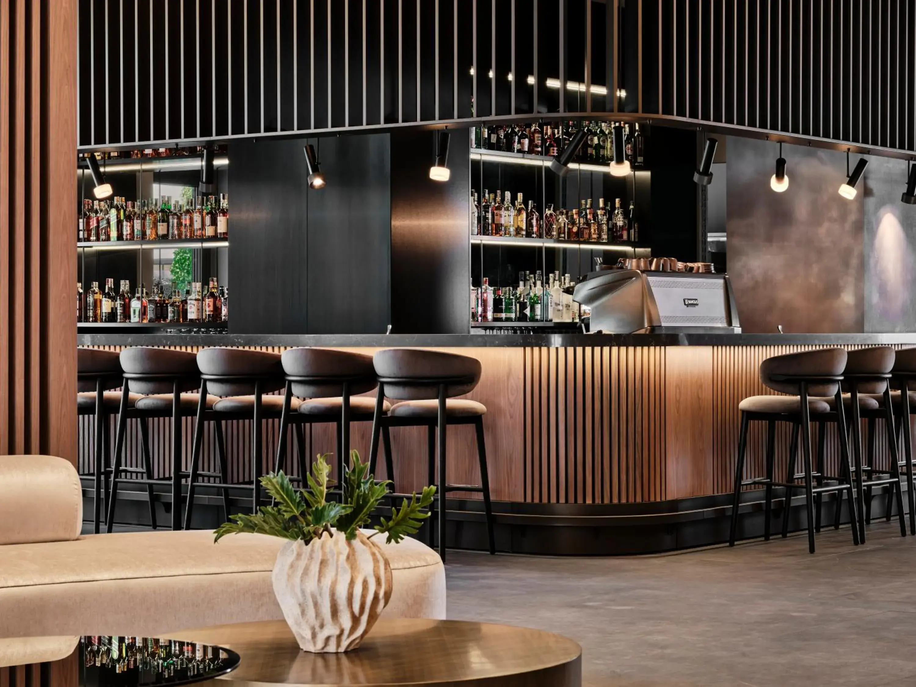 Lounge or bar in Crowne Plaza Sofia by IHG Lounge or bar in Crowne Plaza Sofia by IHG
