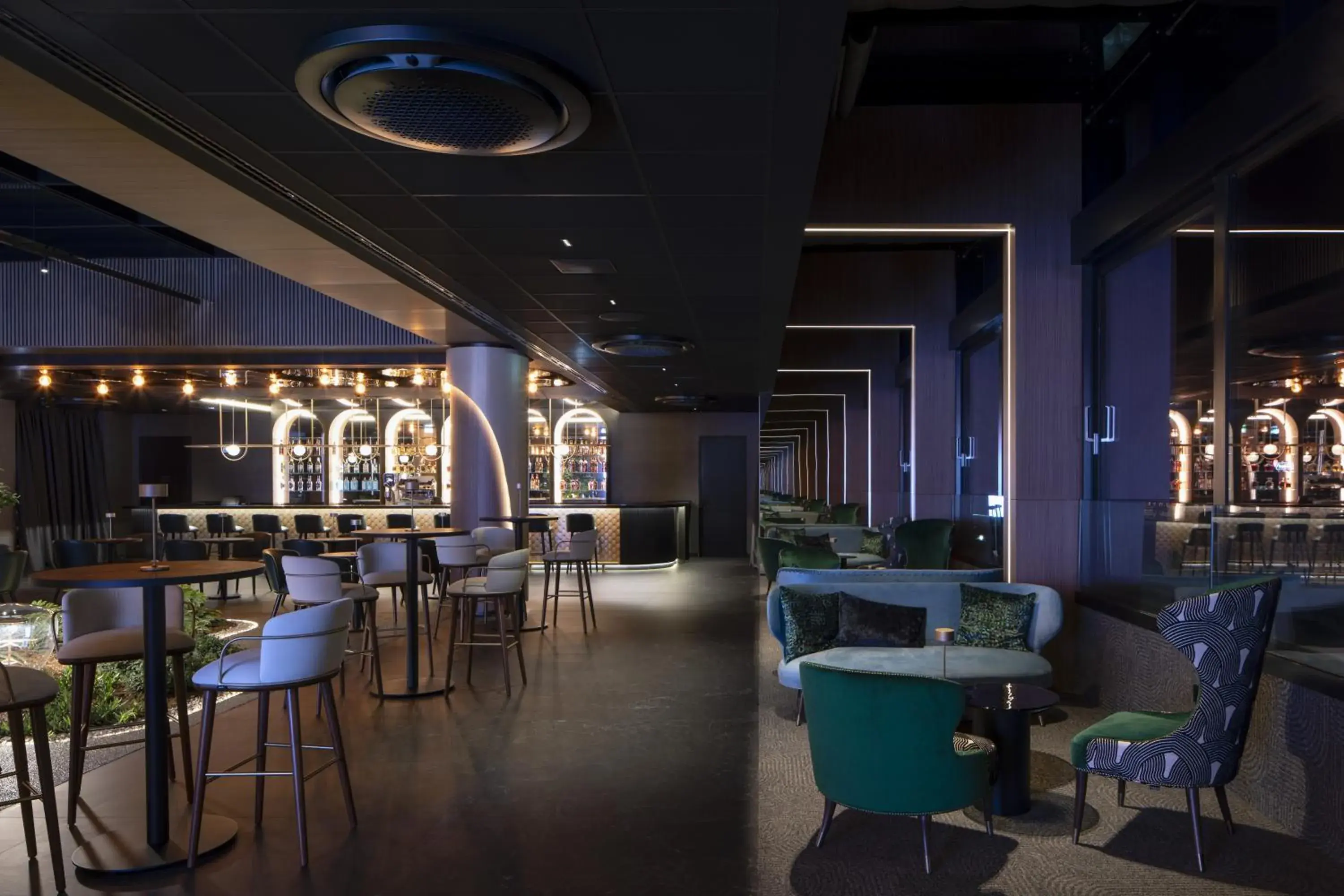 Restaurant/places to eat in Crowne Plaza Sofia by IHG Restaurant/places to eat in Crowne Plaza Sofia by IHG