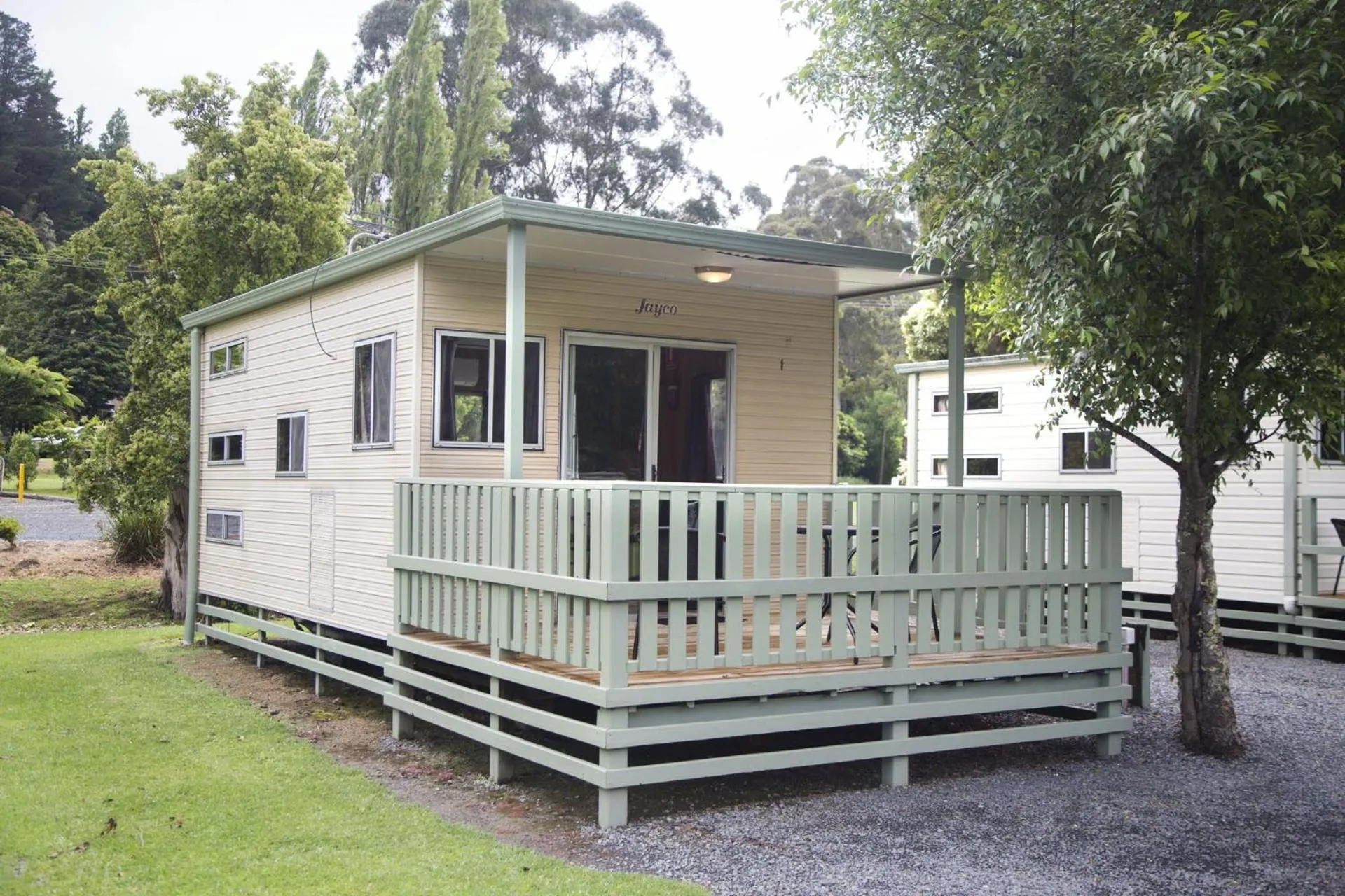 Park - Dog-Friendly Open Plan Non-Ensuite Cabin in Warburton Holiday Park