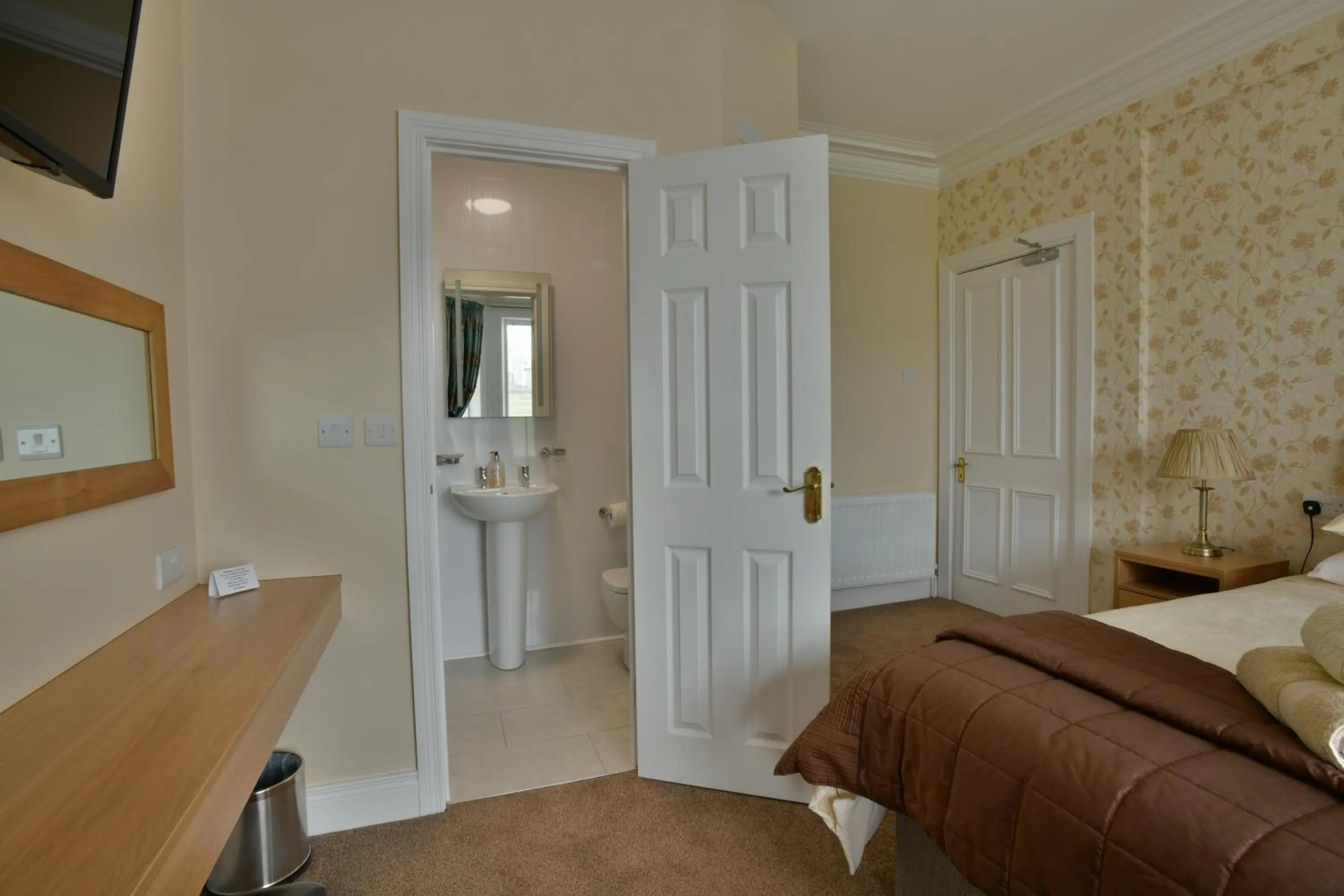 Other, Bed in Cul-Erg House & Kitchen